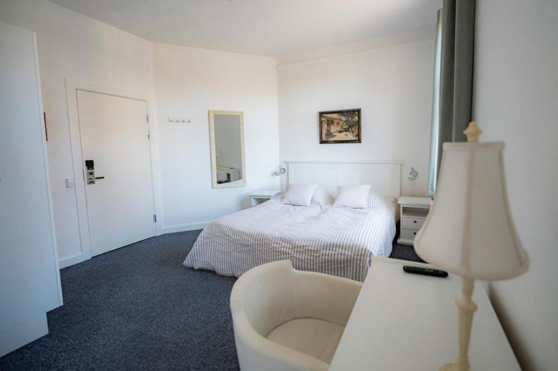 Double Room with Private Bathroom photo 1