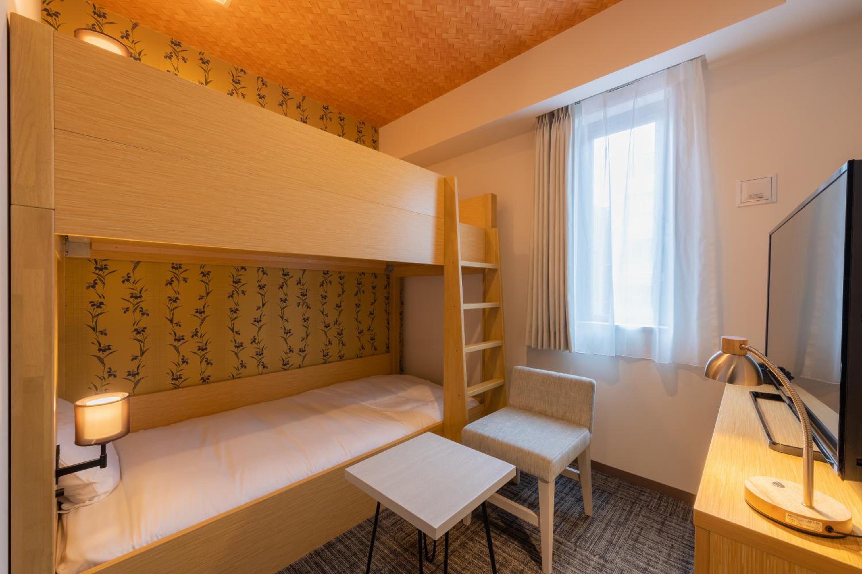 Twin Room with Bunk Bed photo 1