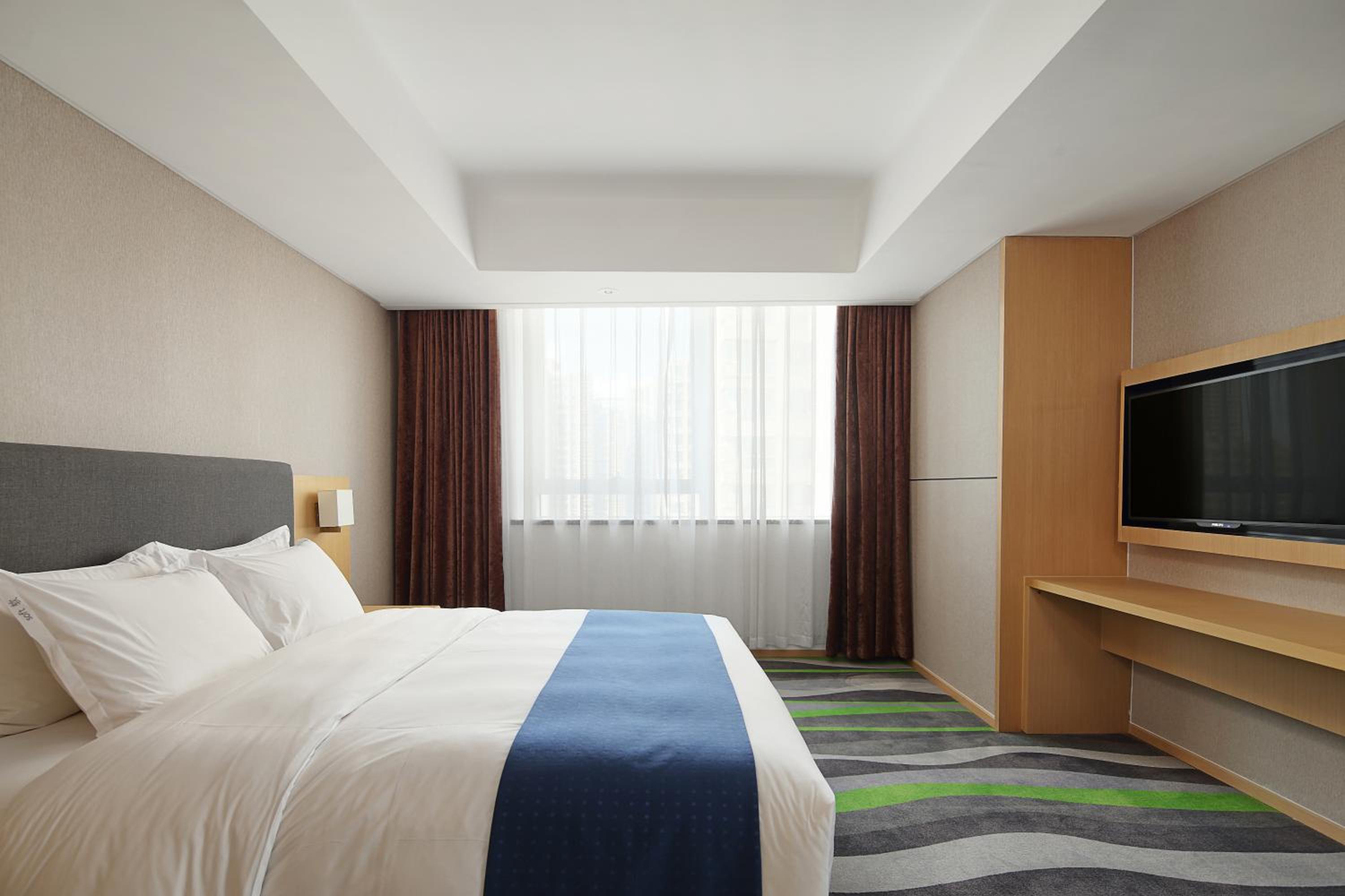 Standard King Room with Extra Floor Space