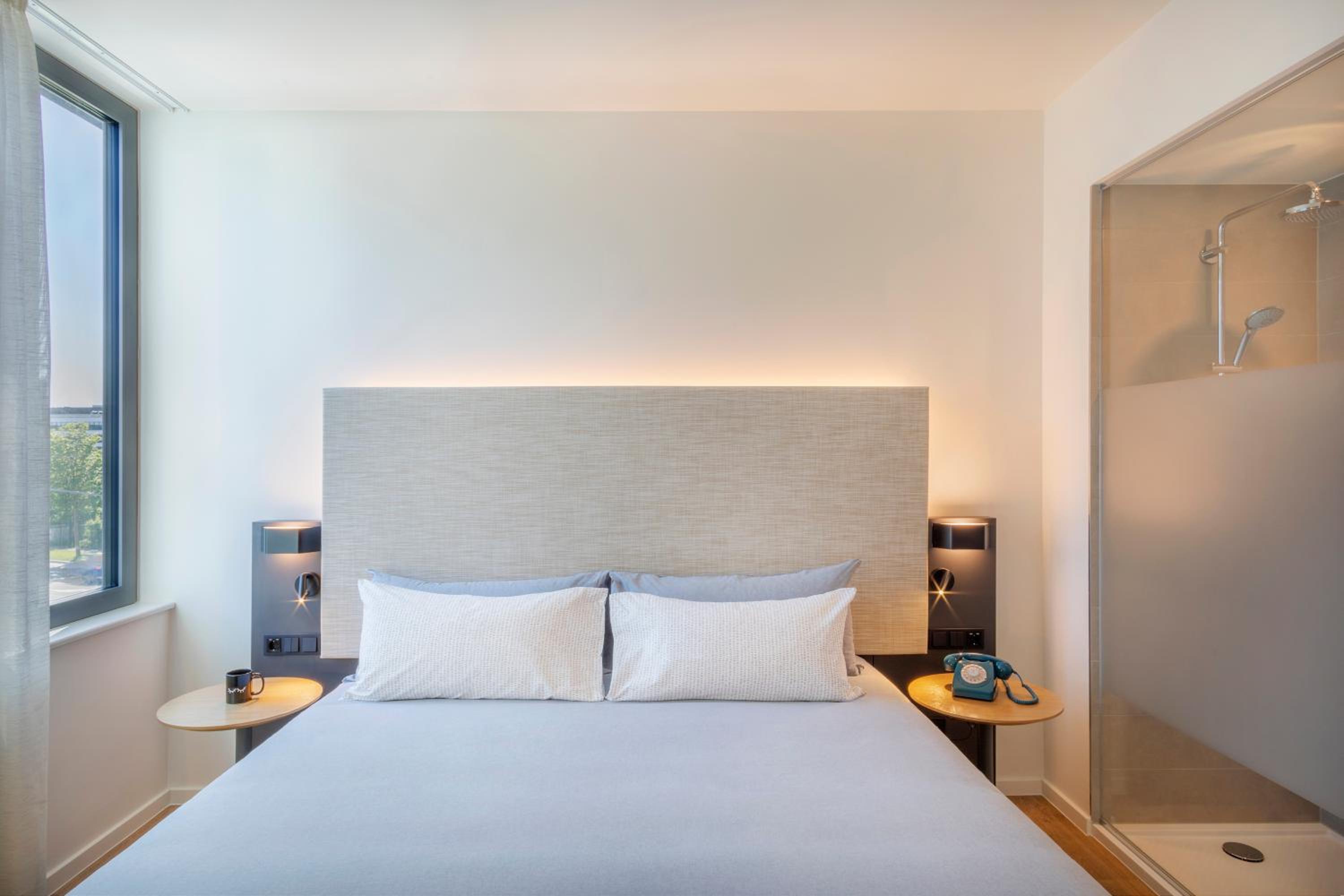 INNSIDE Room - Photo 4