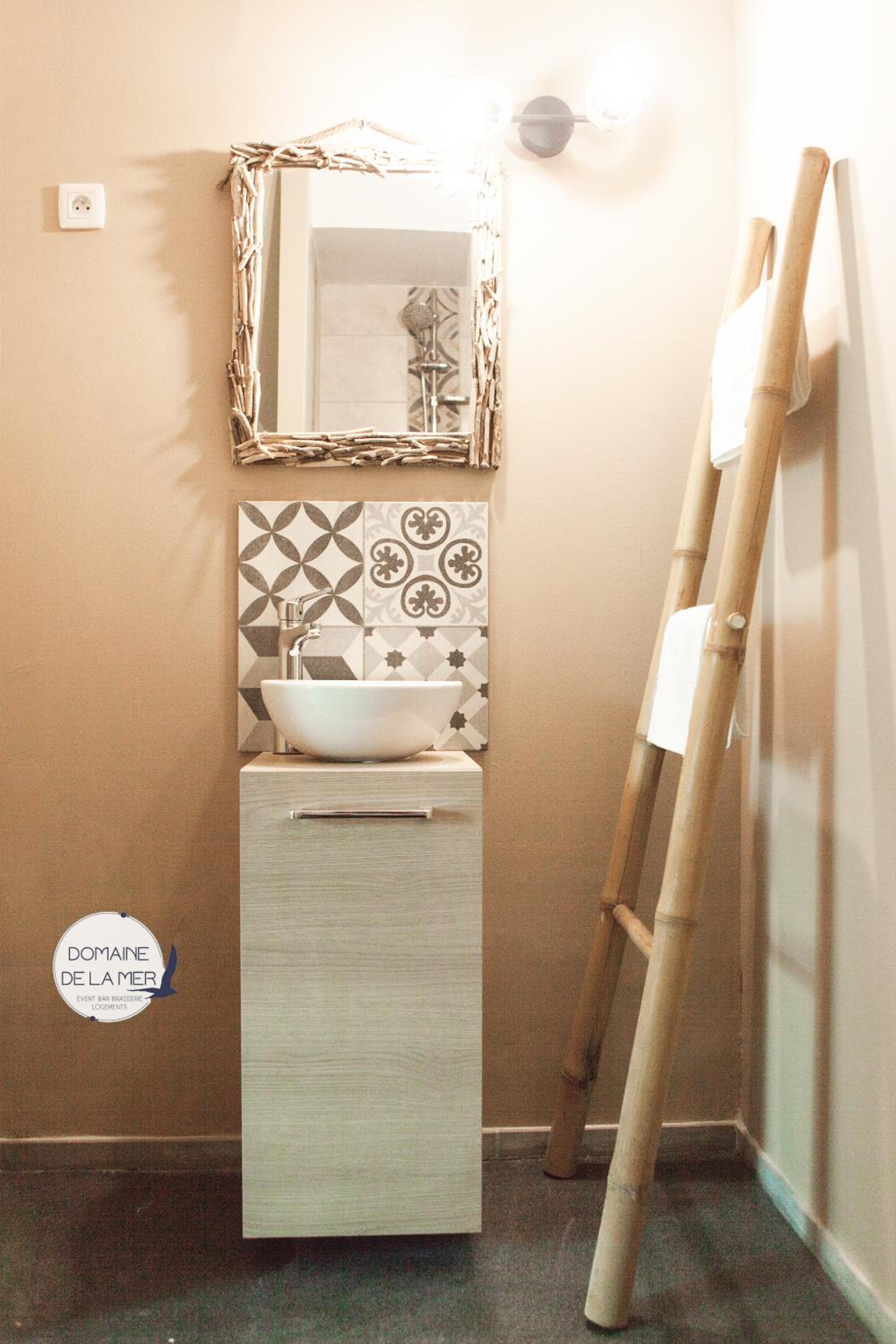 Double Room - Photo 7