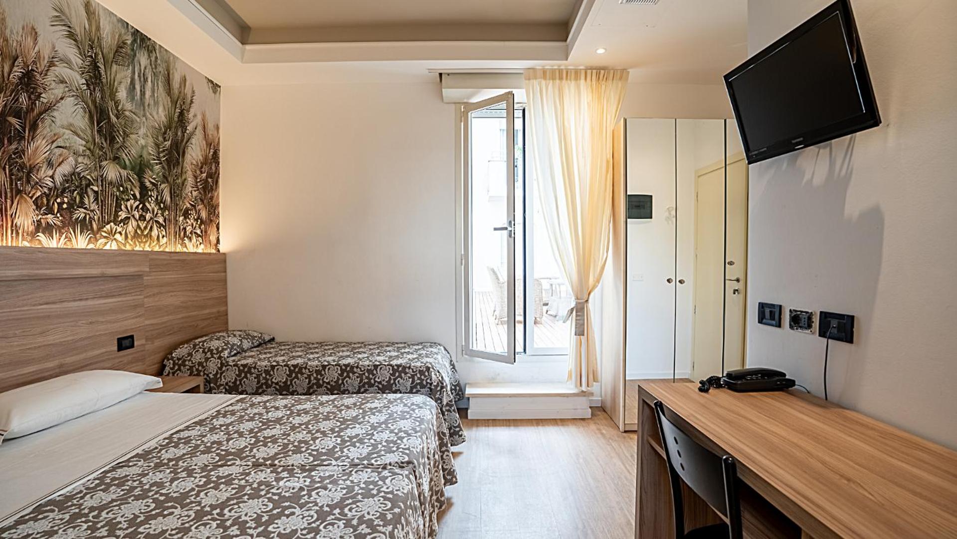 Double or Twin Room with Terrace photo 3