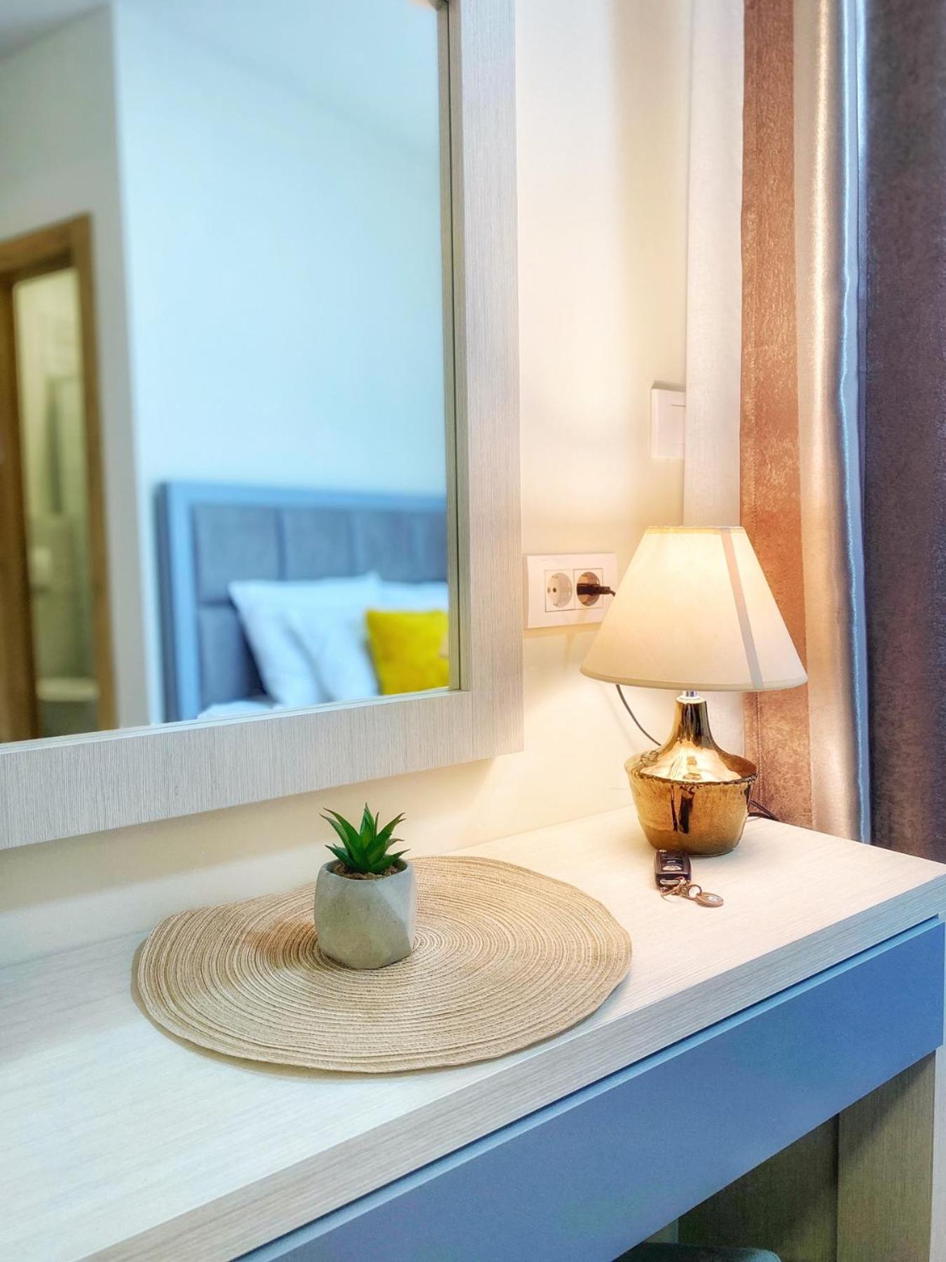 Deluxe Double Room with Sea View - Photo 3