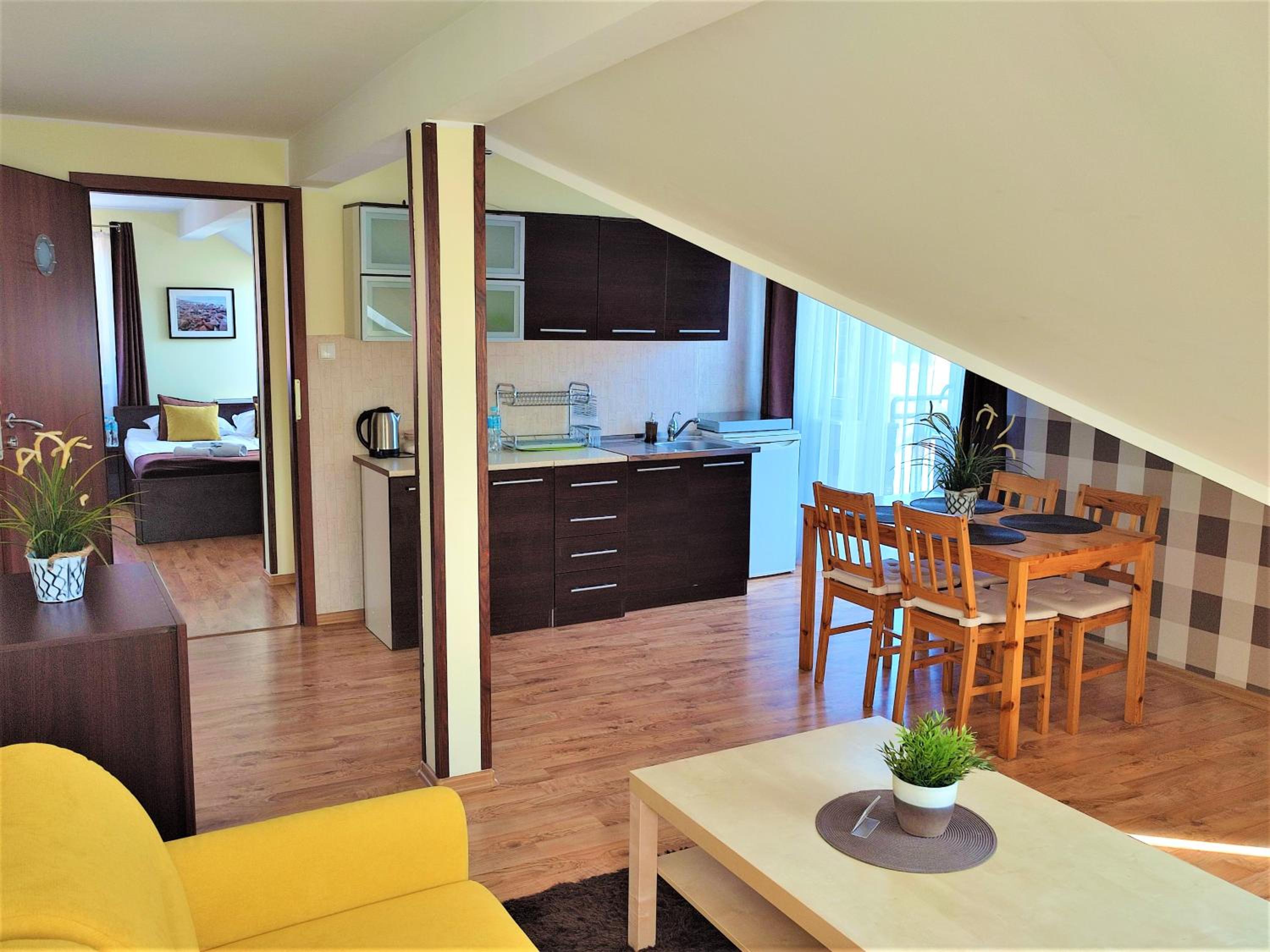 Apartment (4 Adults) - Photo 4