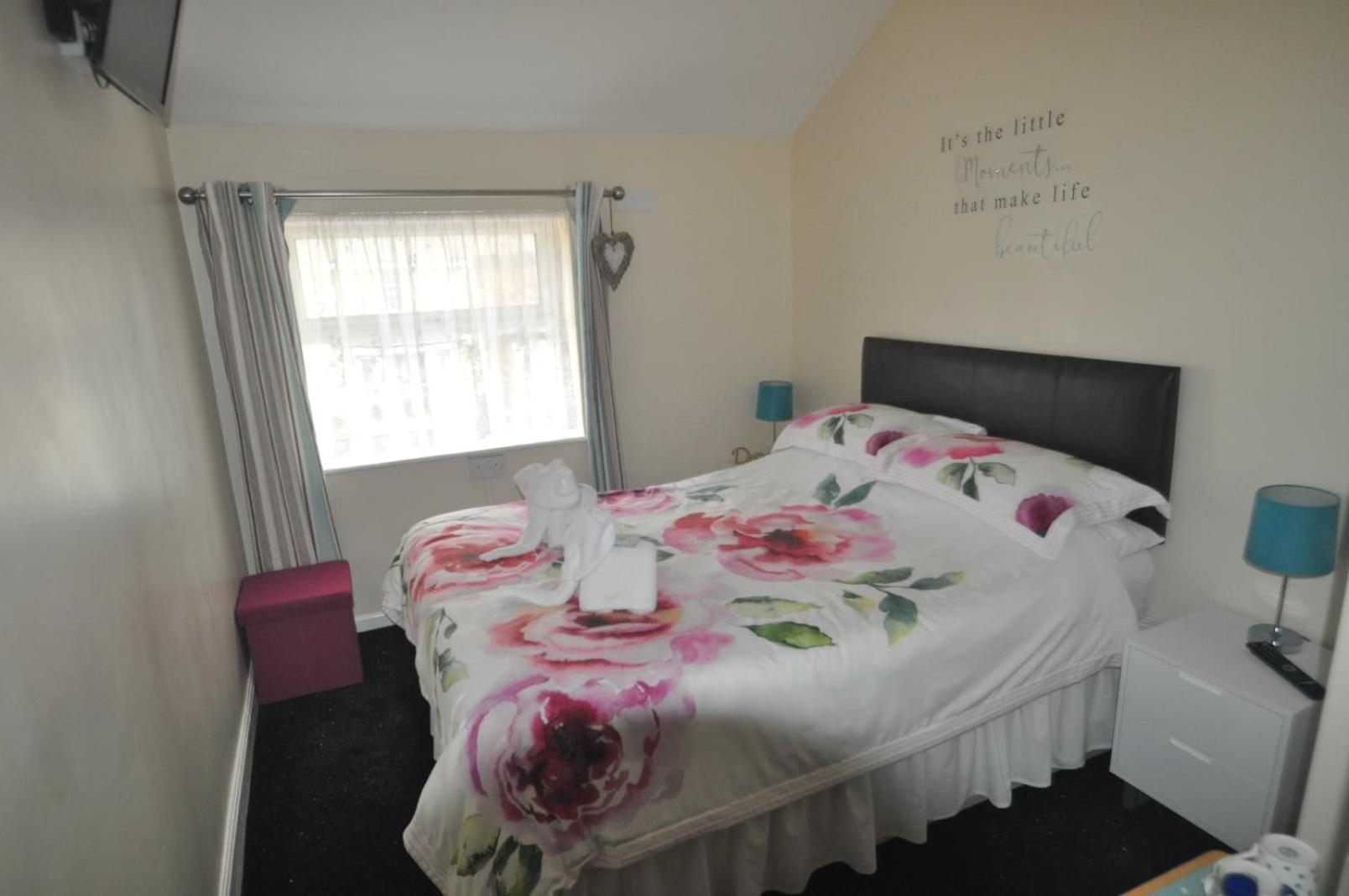 Double Room - Photo 1