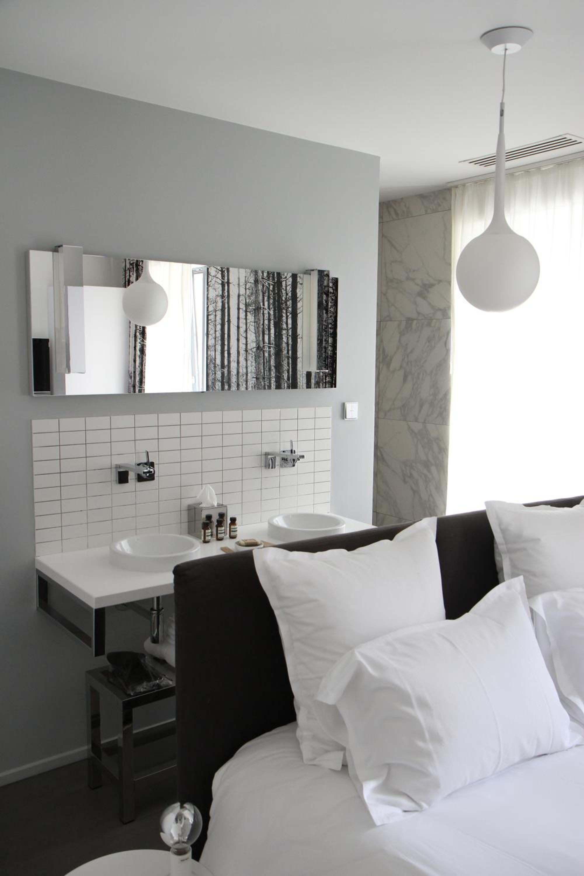 Deluxe Double Room - Photo 4