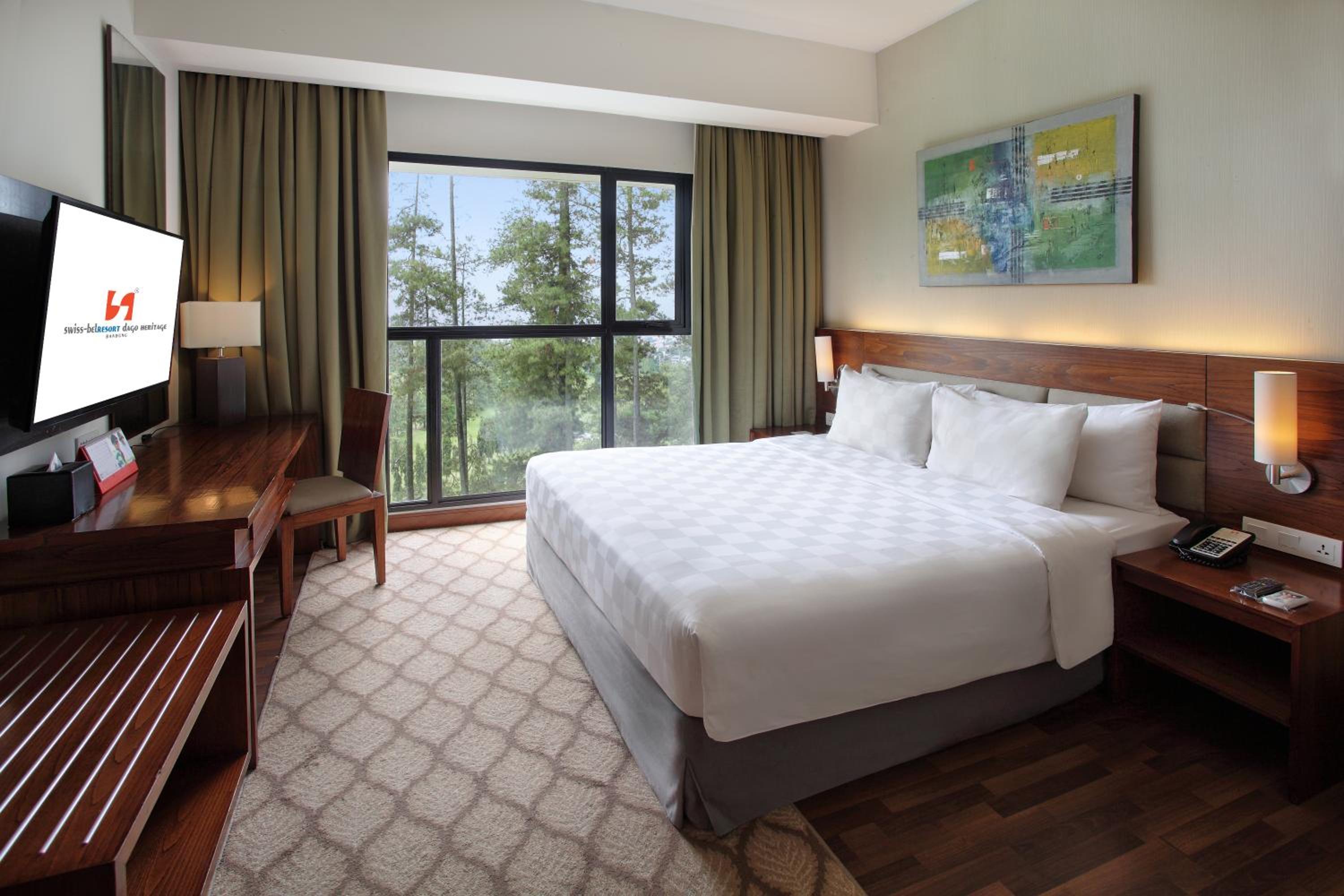 Deluxe Queen Room photo 2