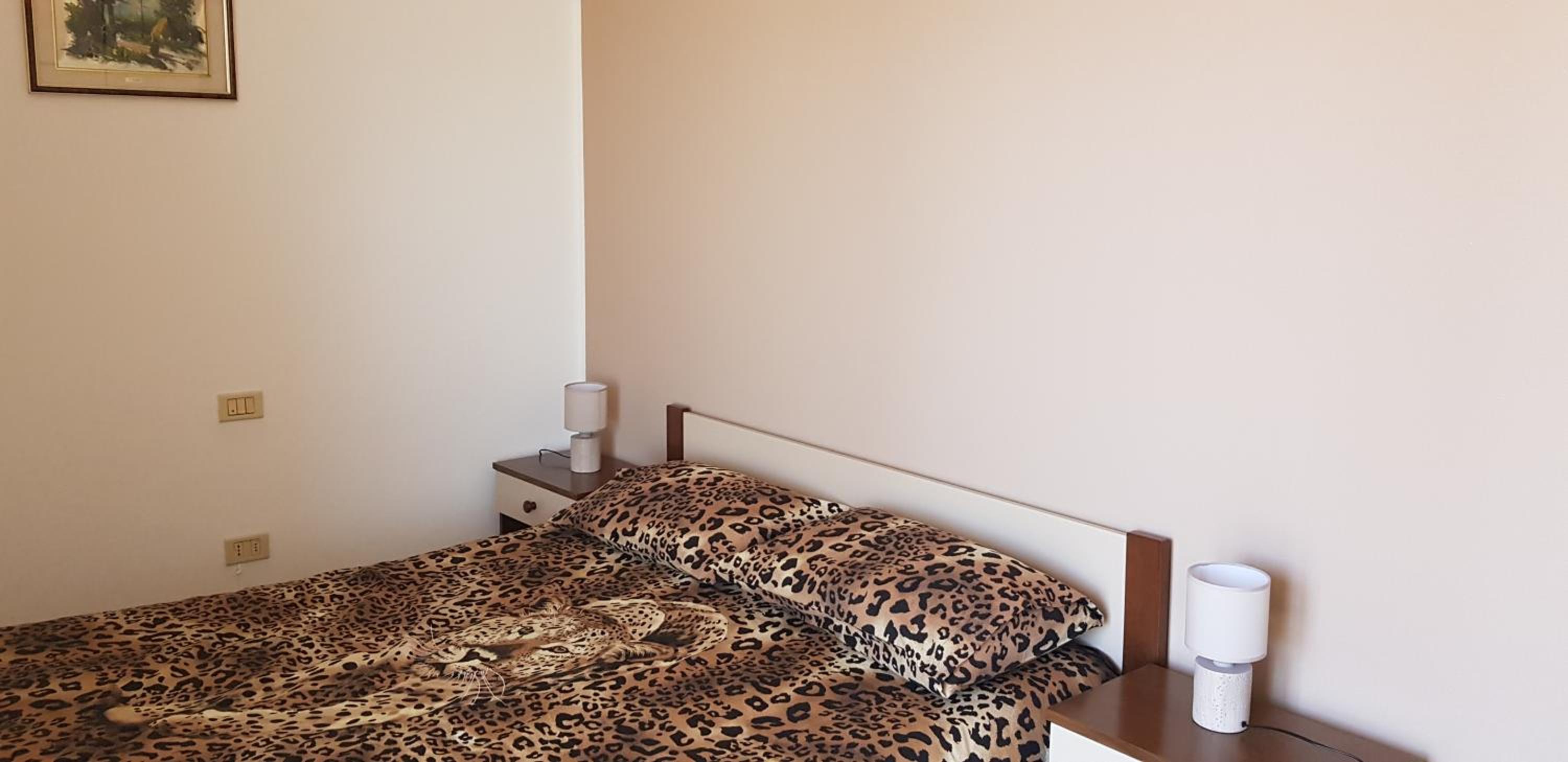 Standard Double Room - Photo 11