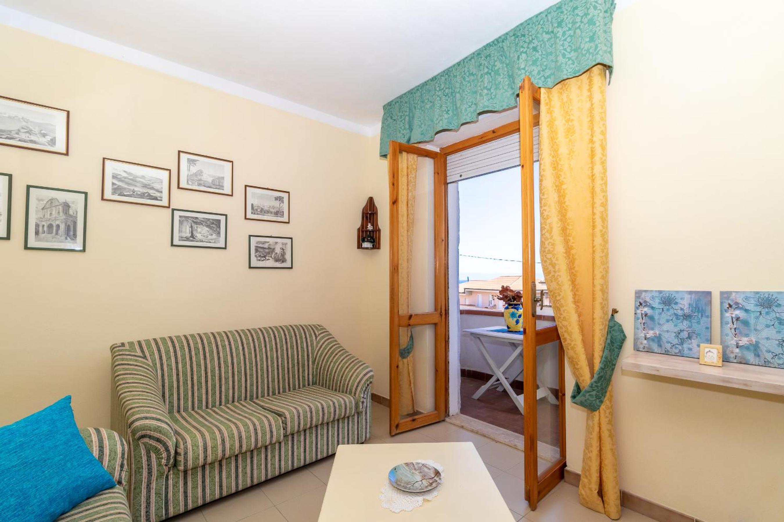 Two-Bedroom Deluxe Apartment with Garden View