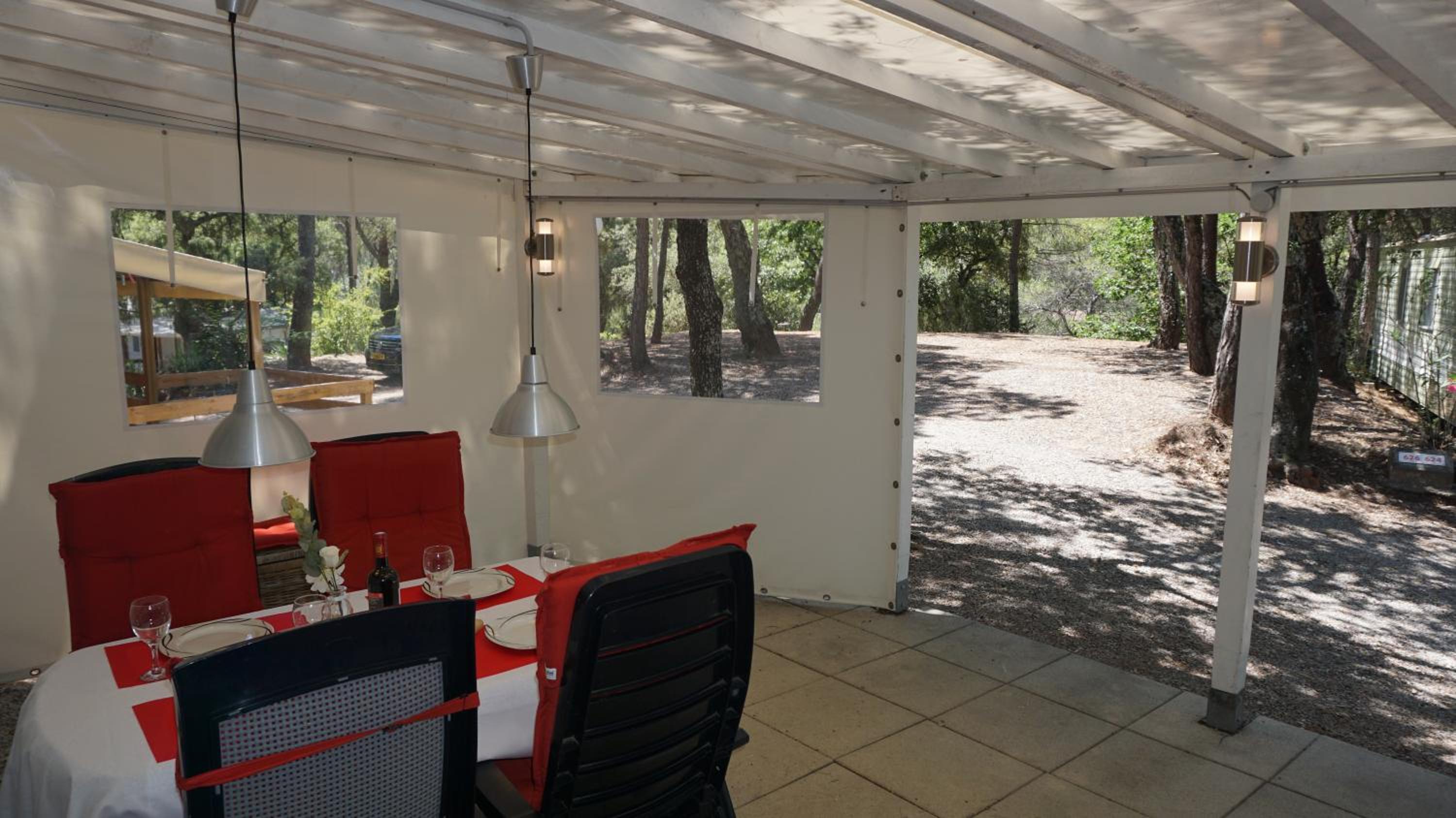 Mobile Home photo 3