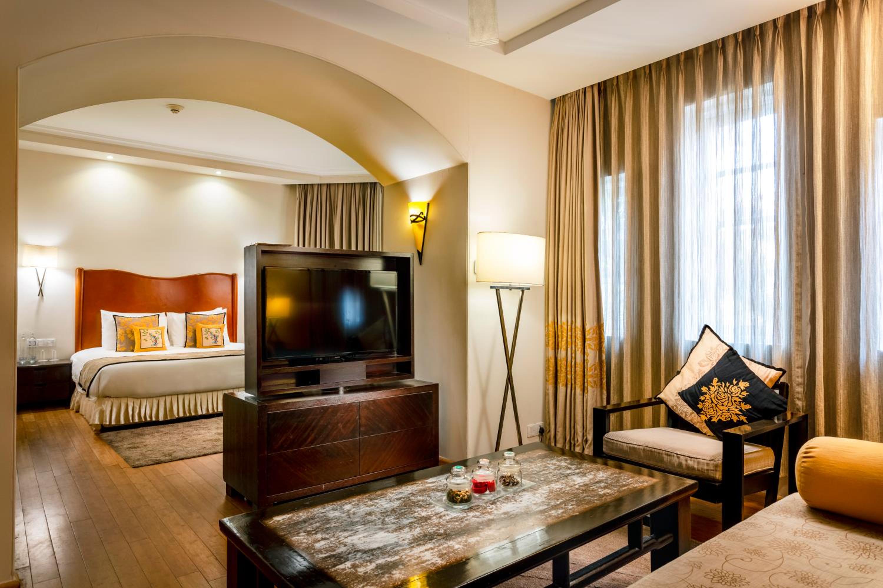 Deluxe Suite  - Photo 1