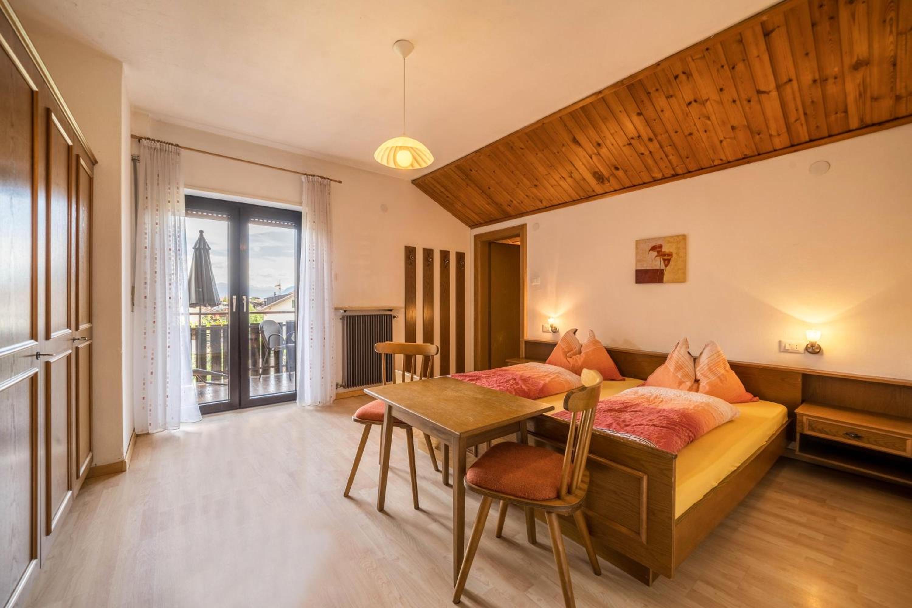 Superior One-Bedroom Apartment with Balcony - Photo 1