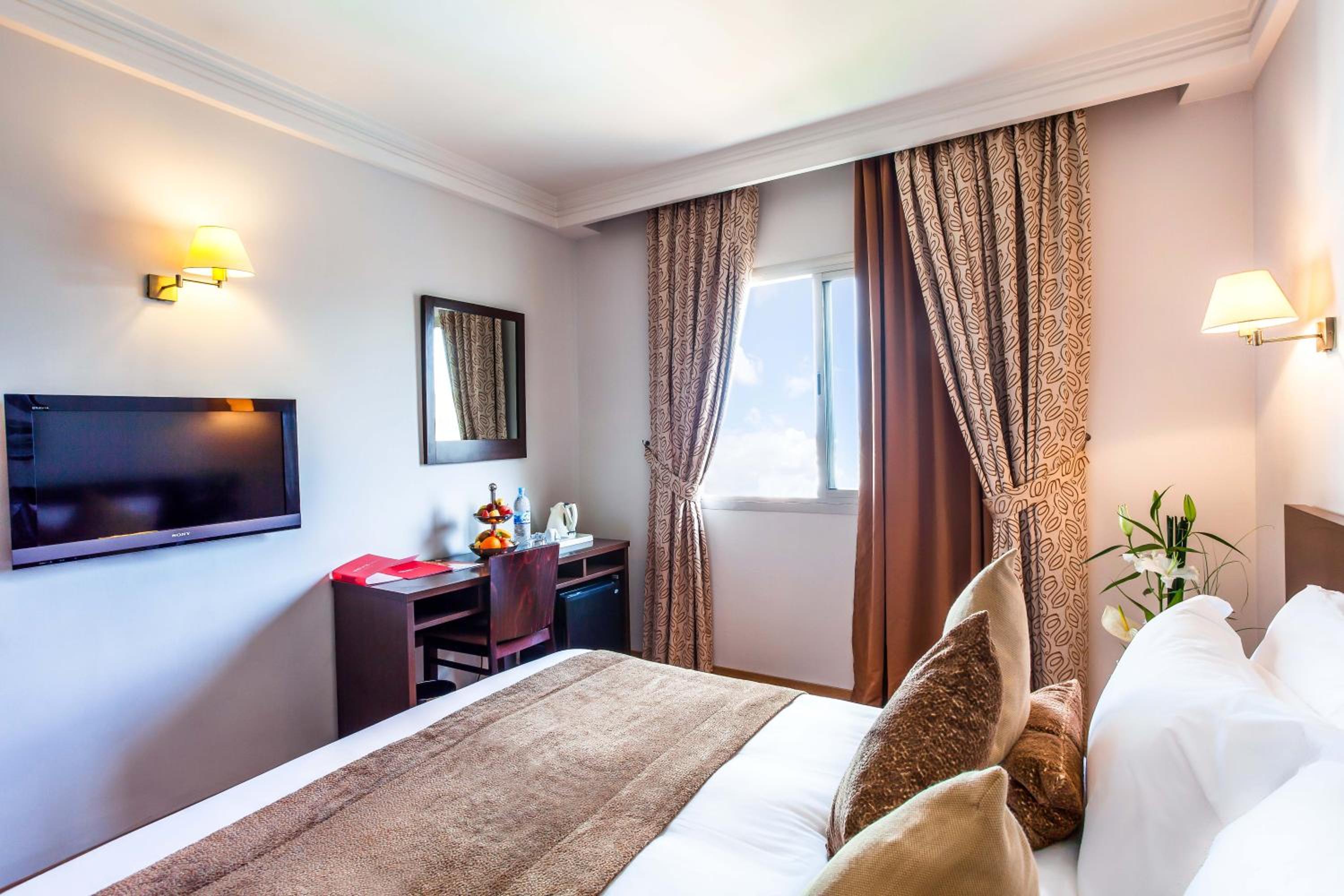 Superior Double Room with Pool View photo 3