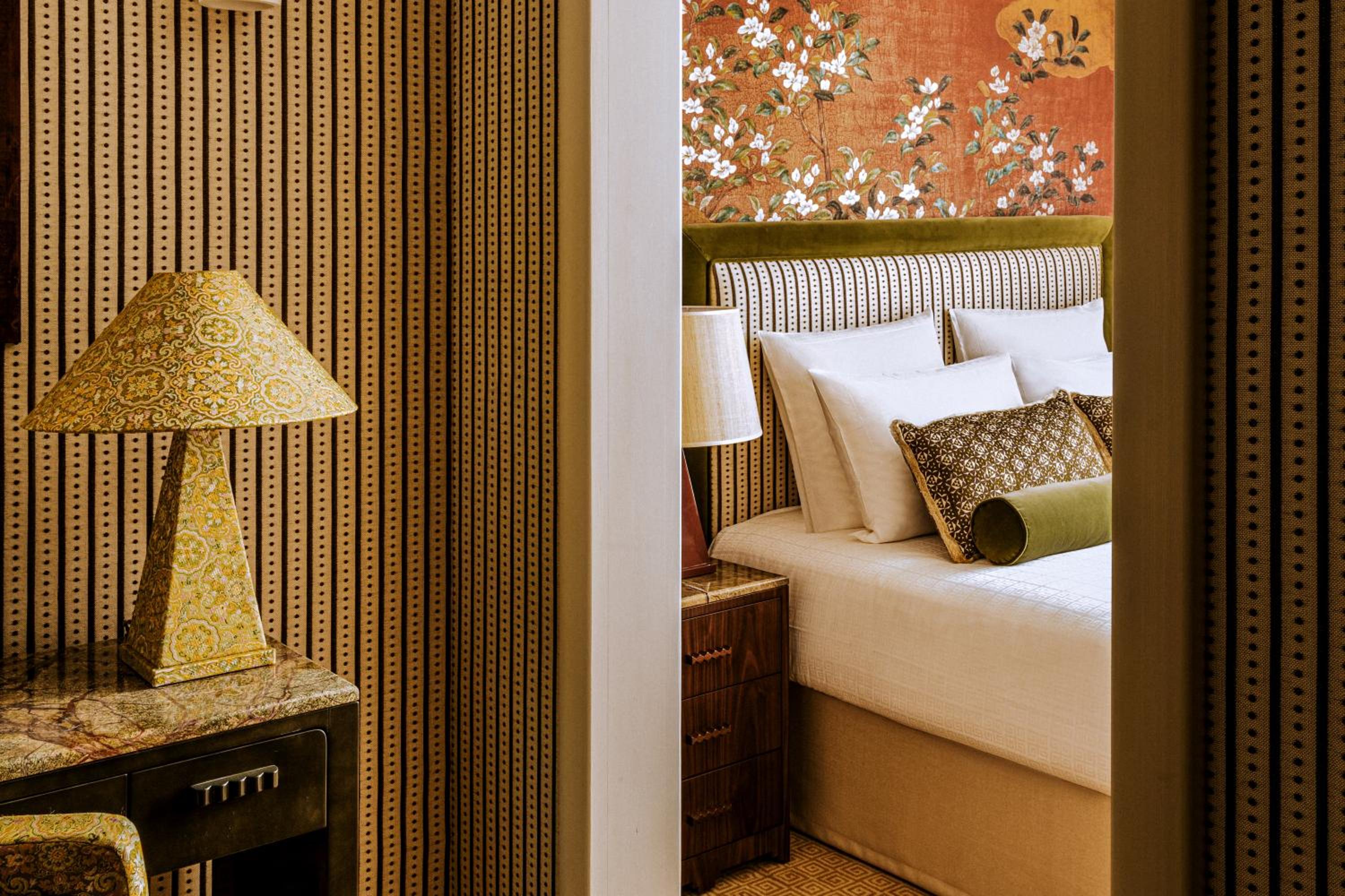Boudoir room photo 2