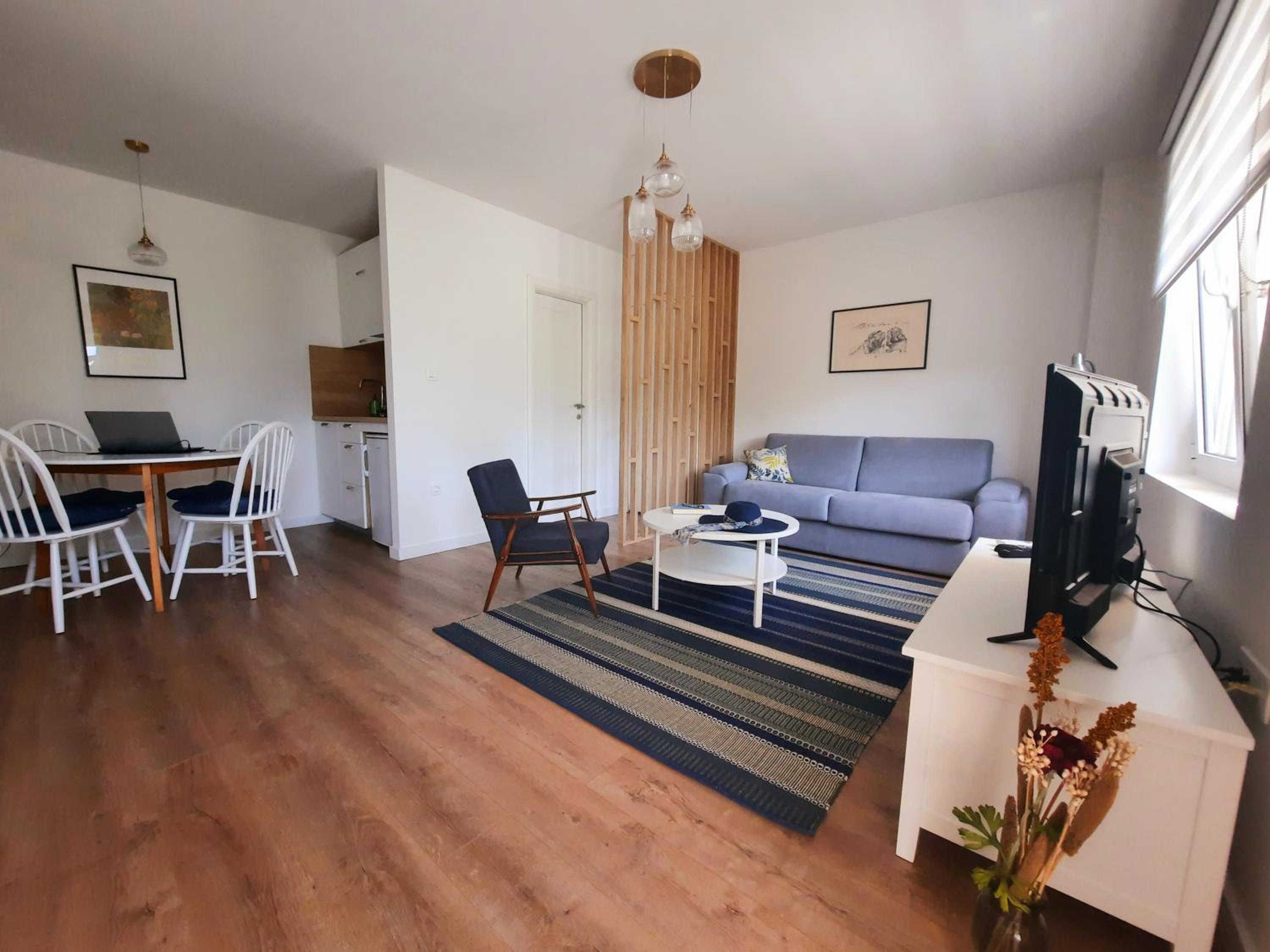 Studio with Balcony