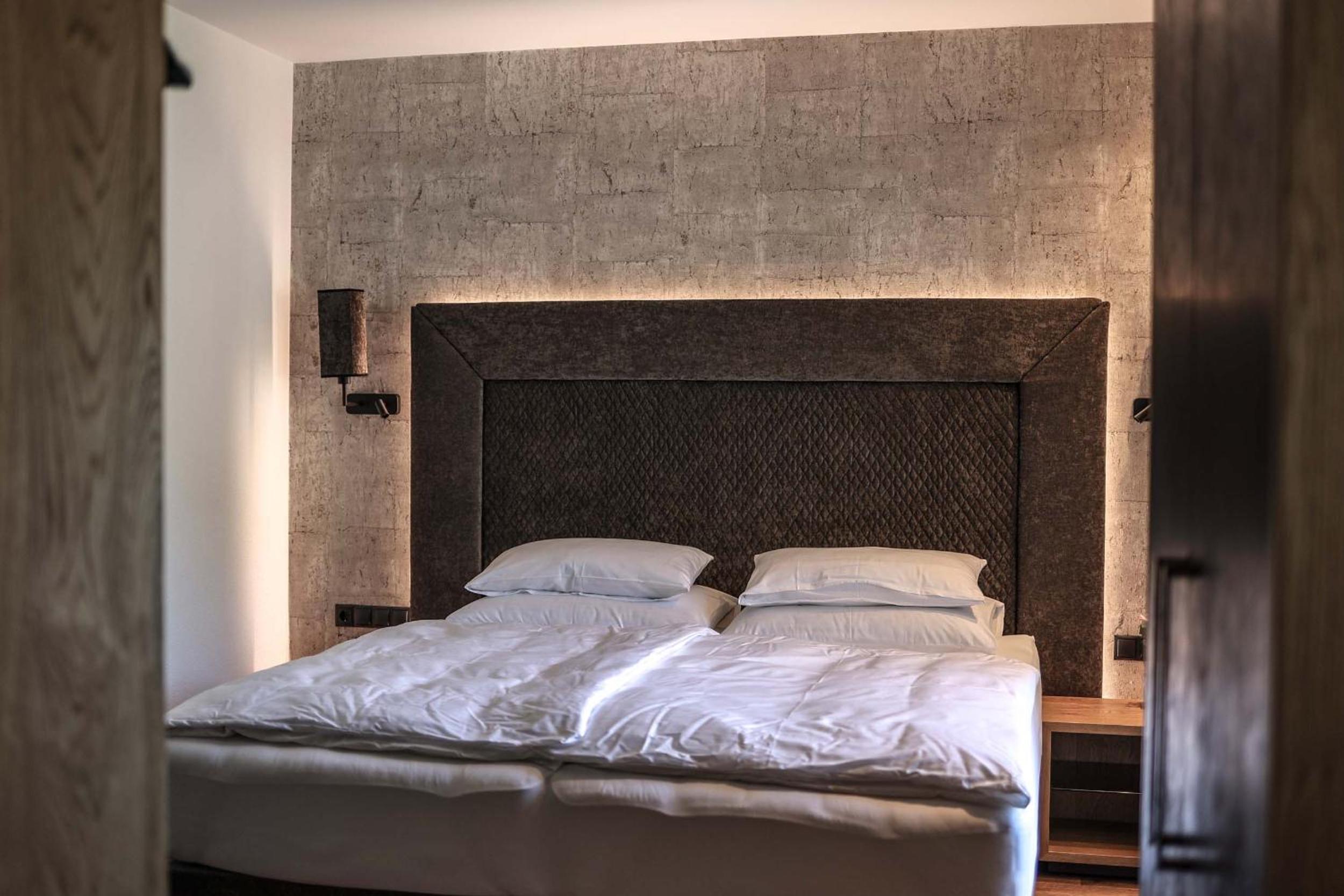 Junior Suite with Balcony photo 1