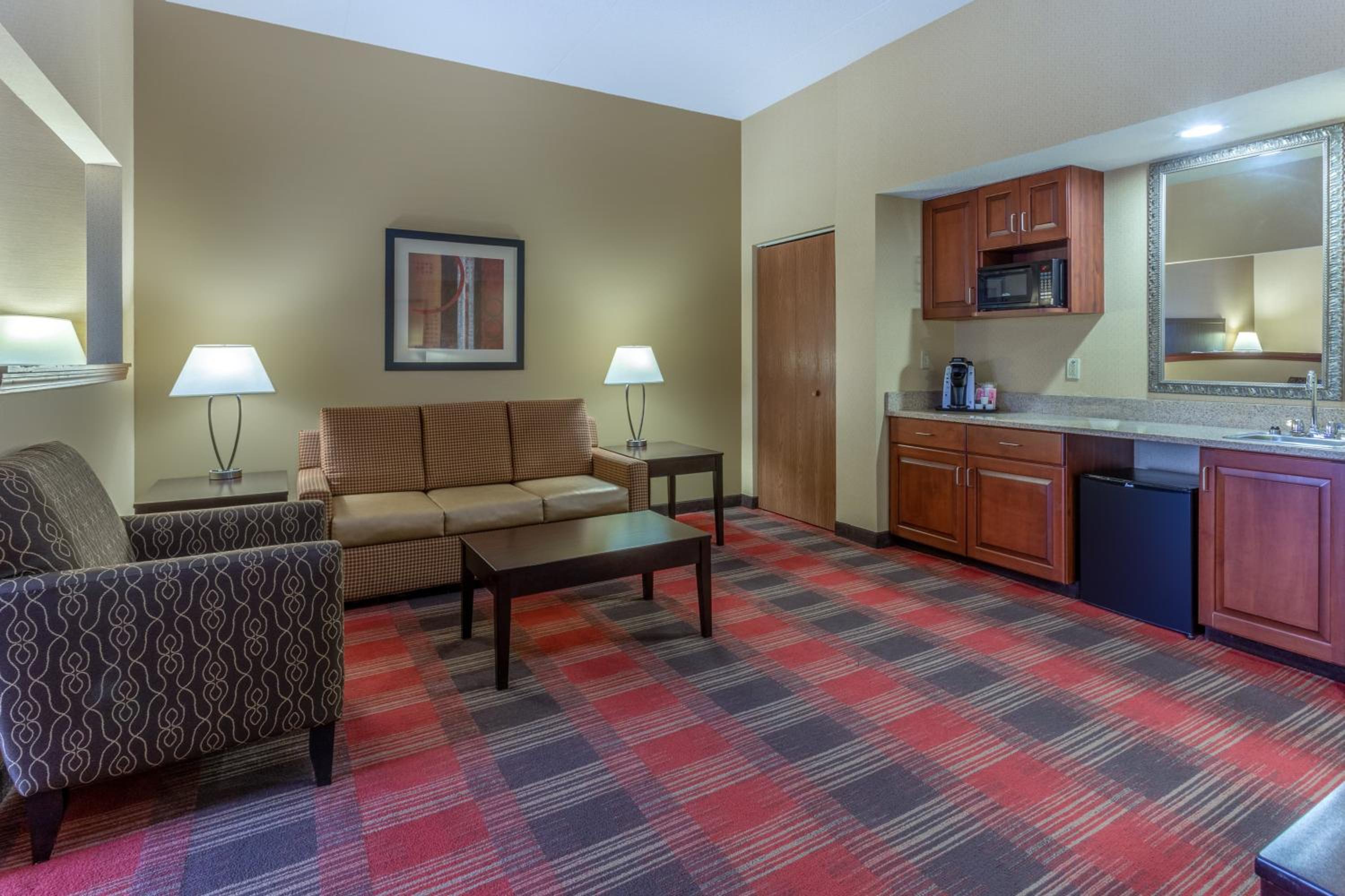 King Suite - Photo 1