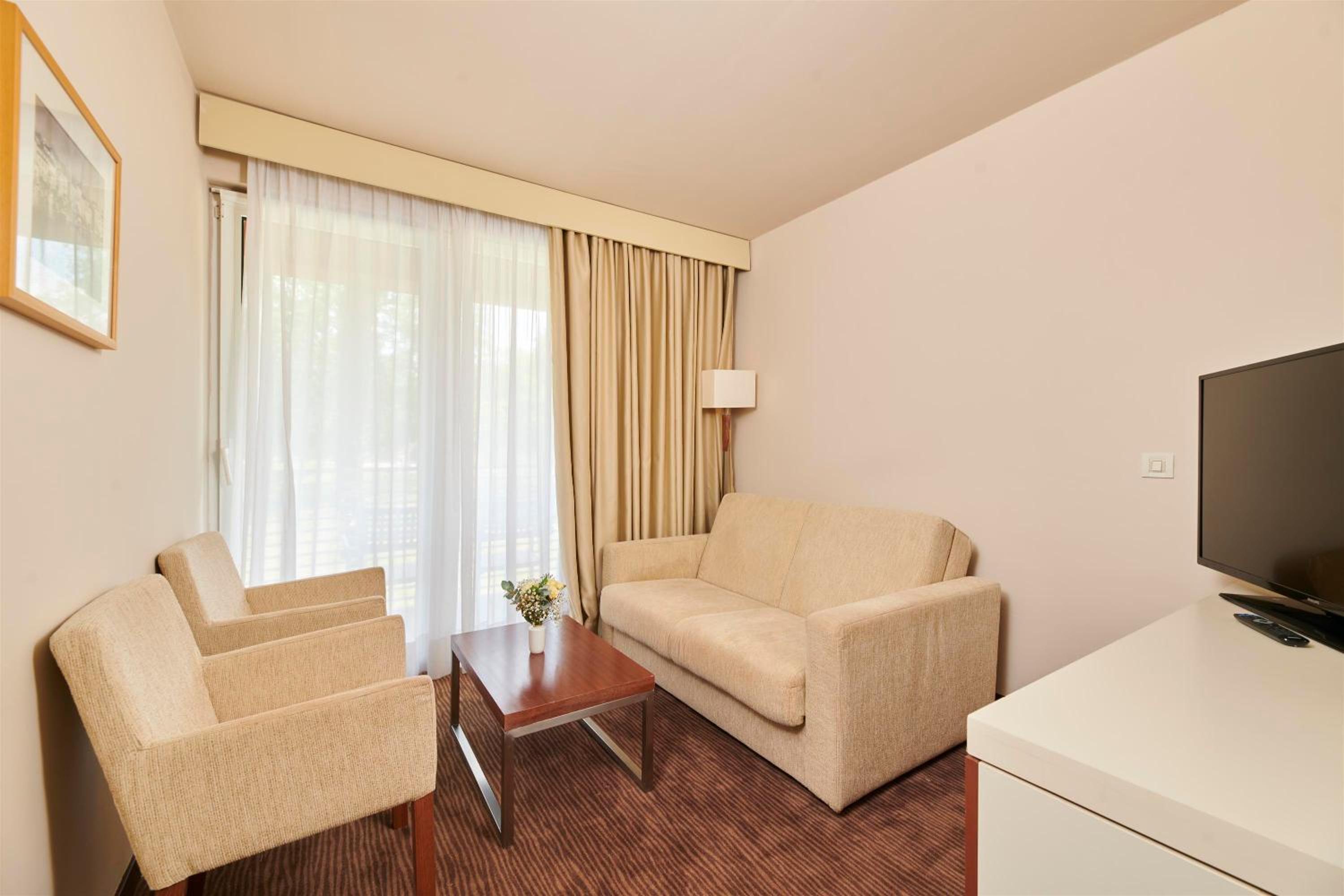 Suite with Balcony - Photo 1