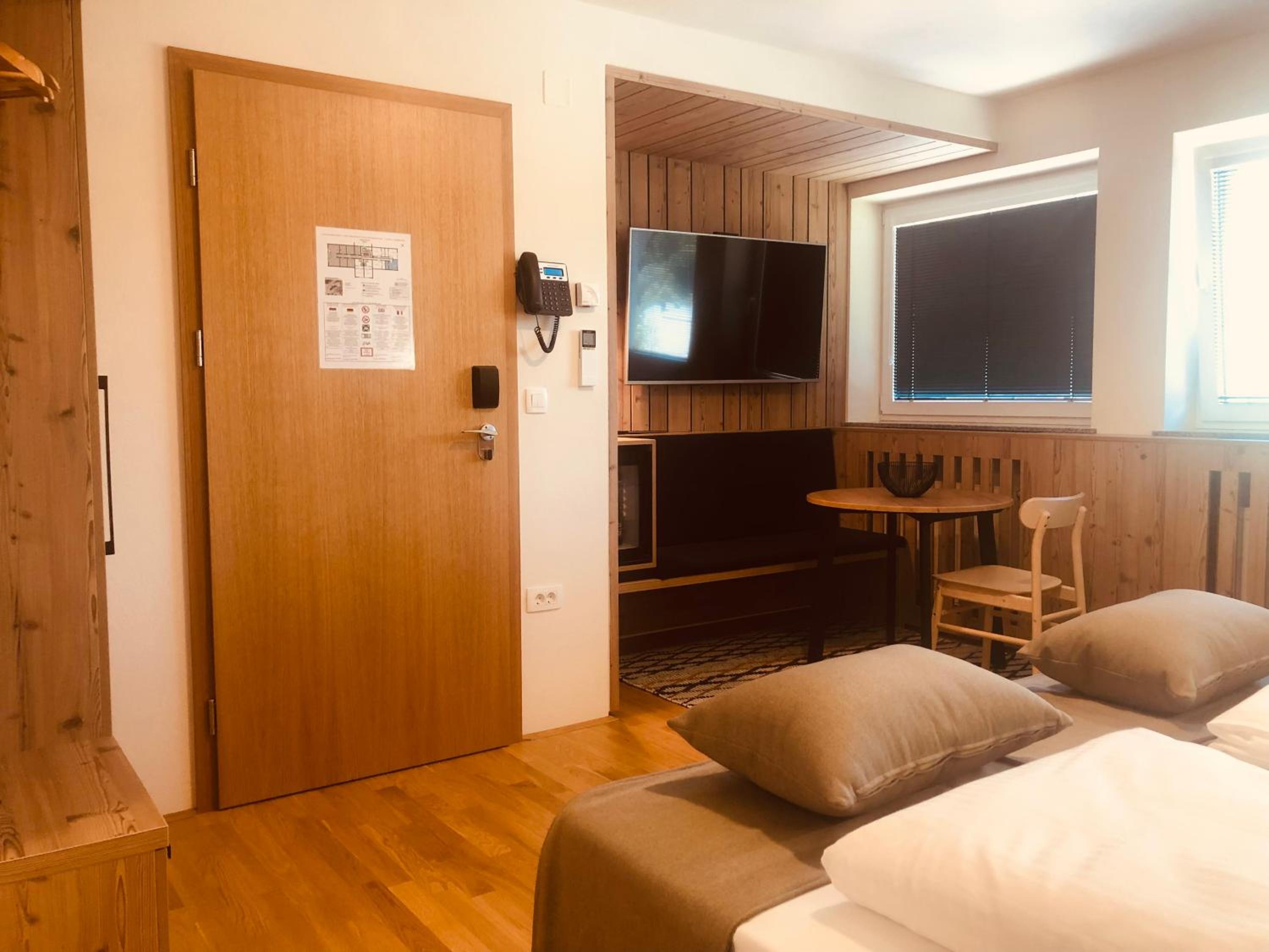 Luxury Triple Room - Photo 2