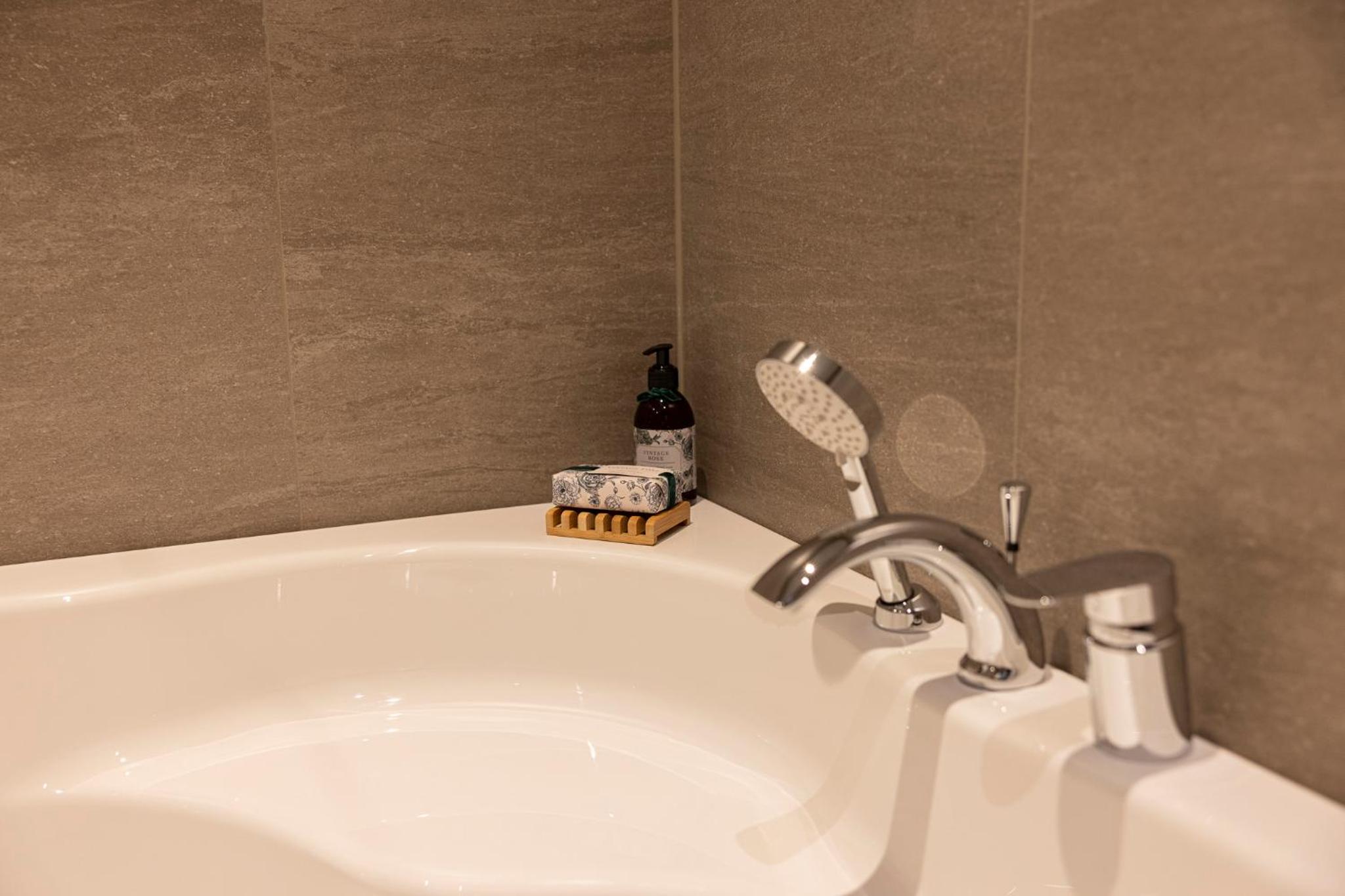 Junior Suite - Photo 11
