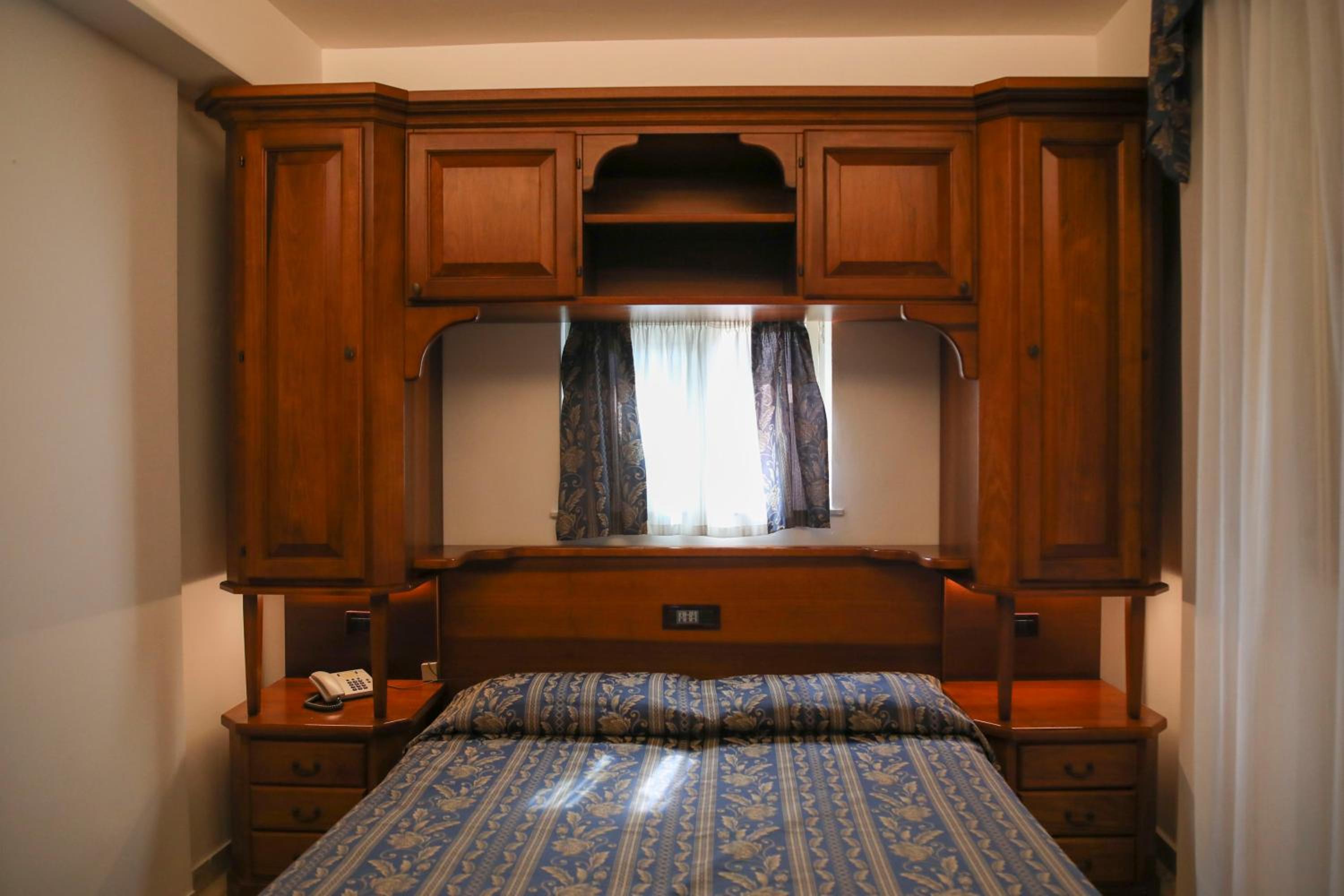 Double or Twin Room - Photo 6