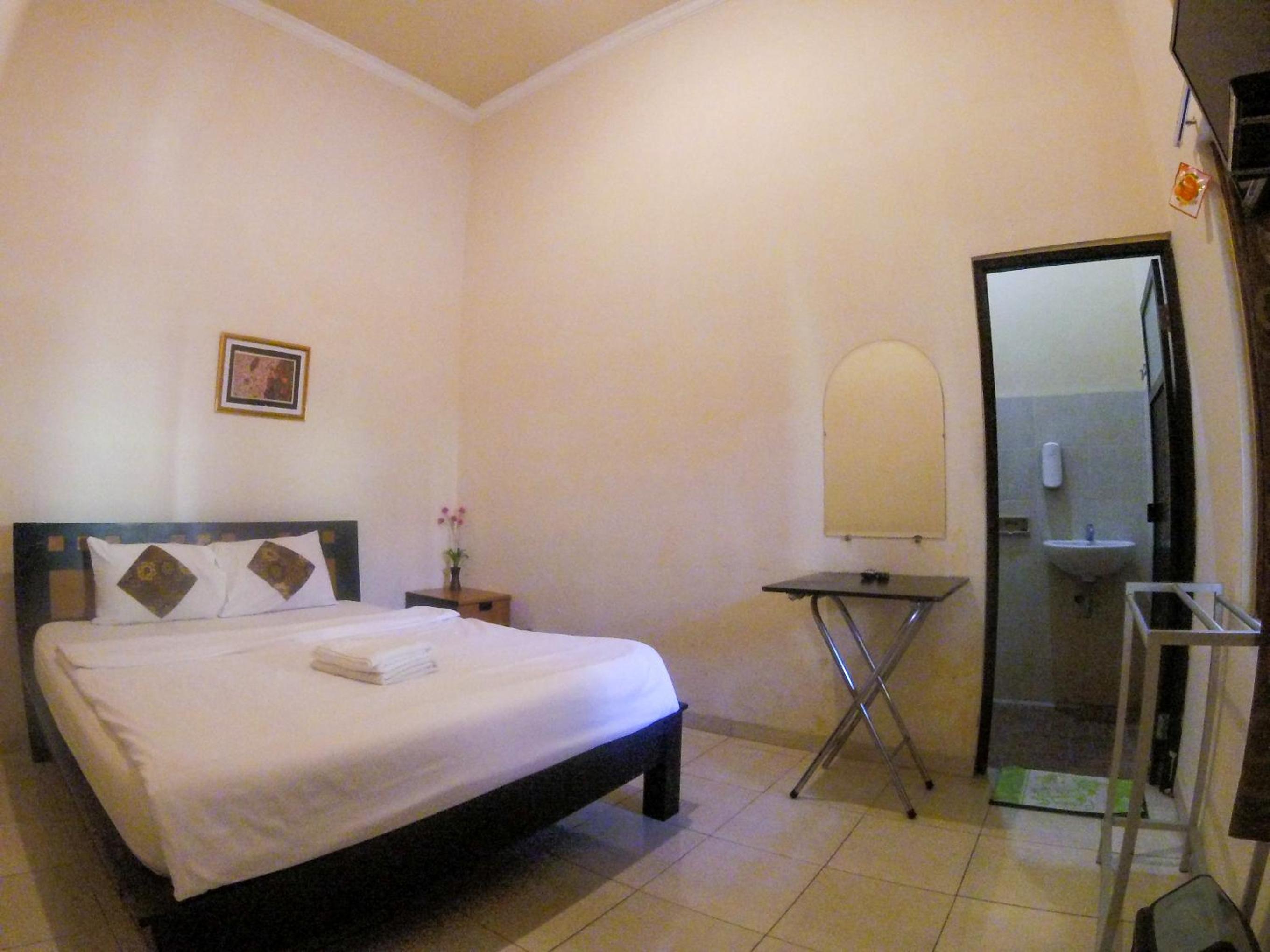 Standard Double Room - Photo 1