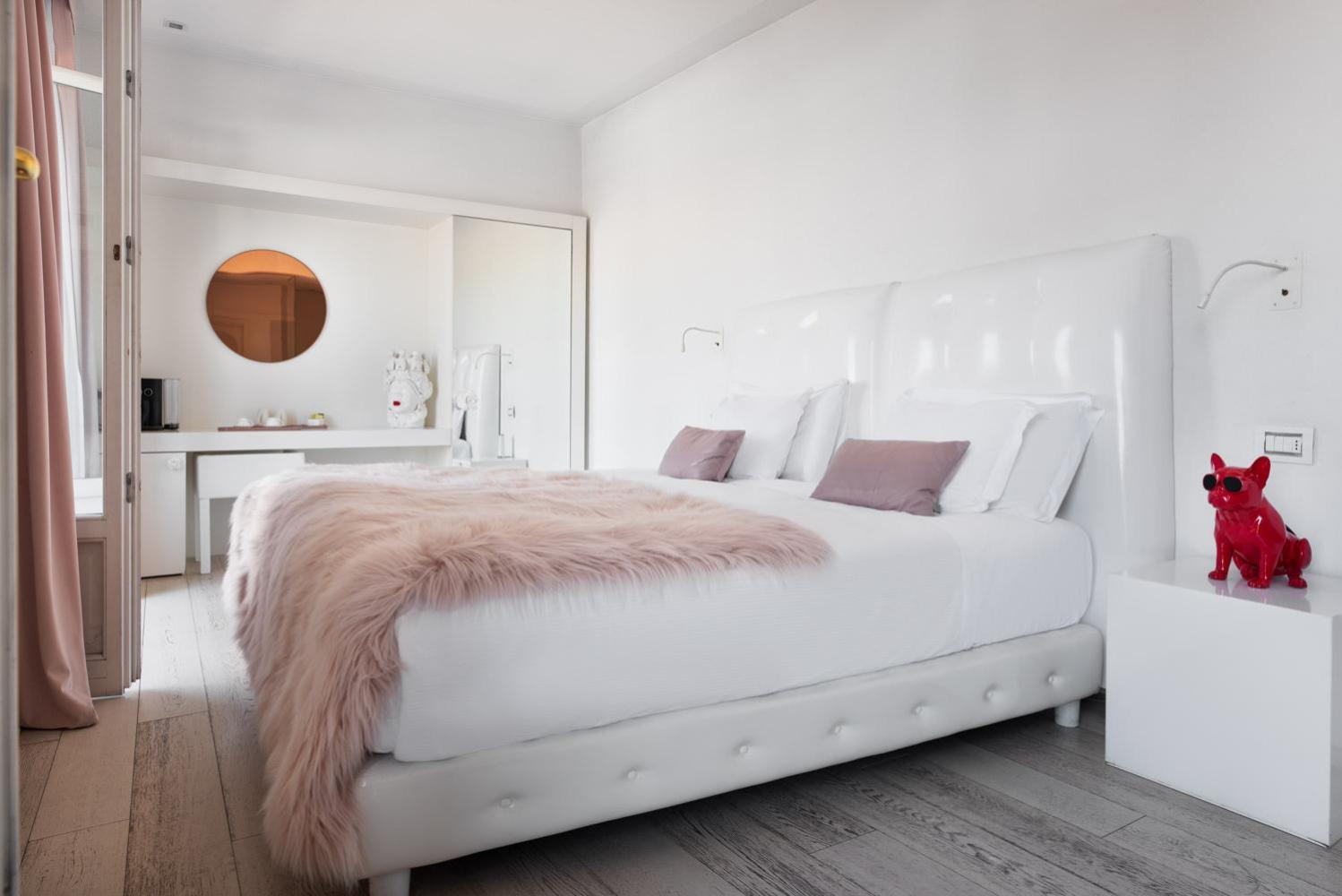 Junior Suite with Terrace thumbnail 6