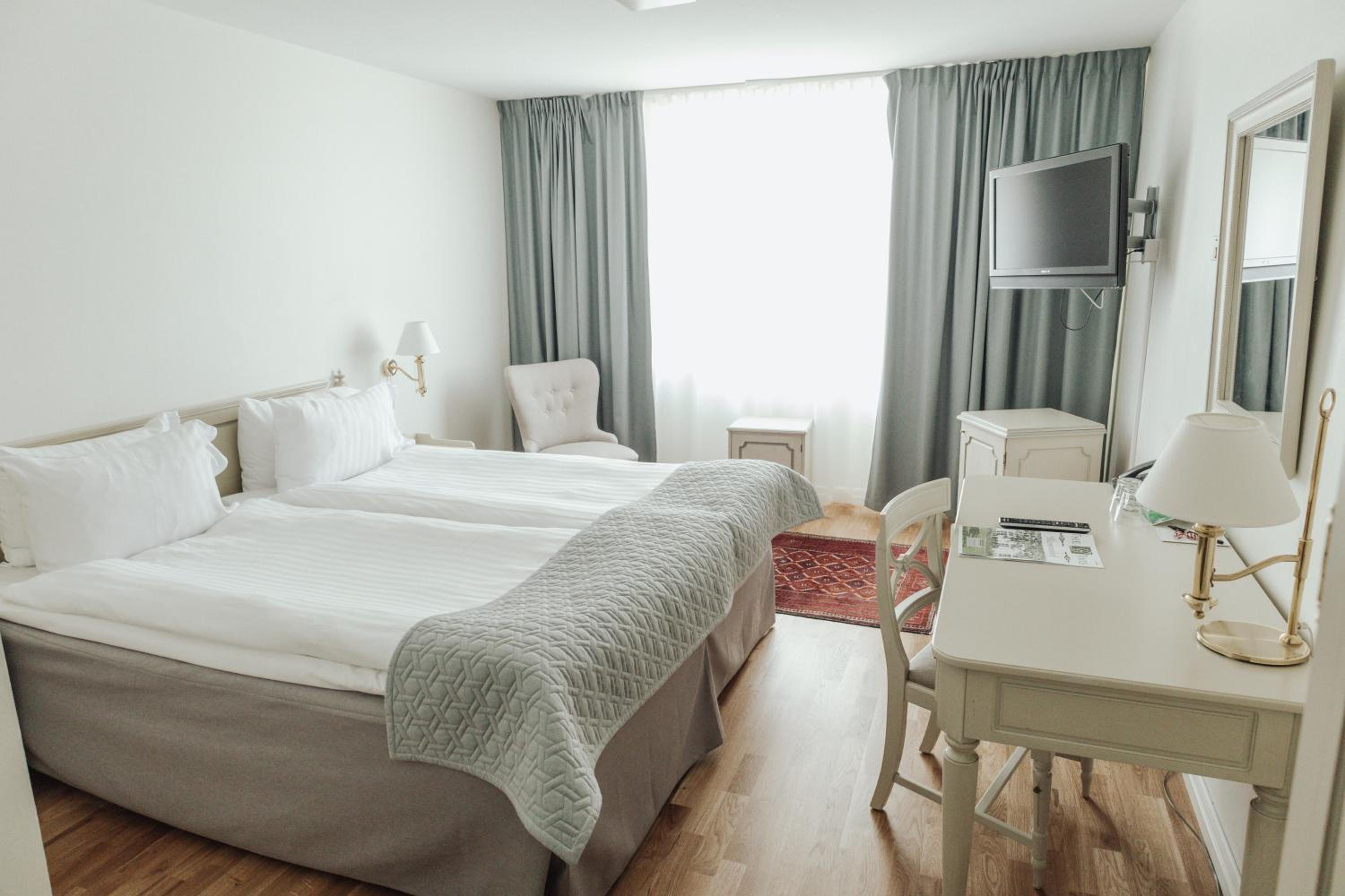Twin Room - Photo 1