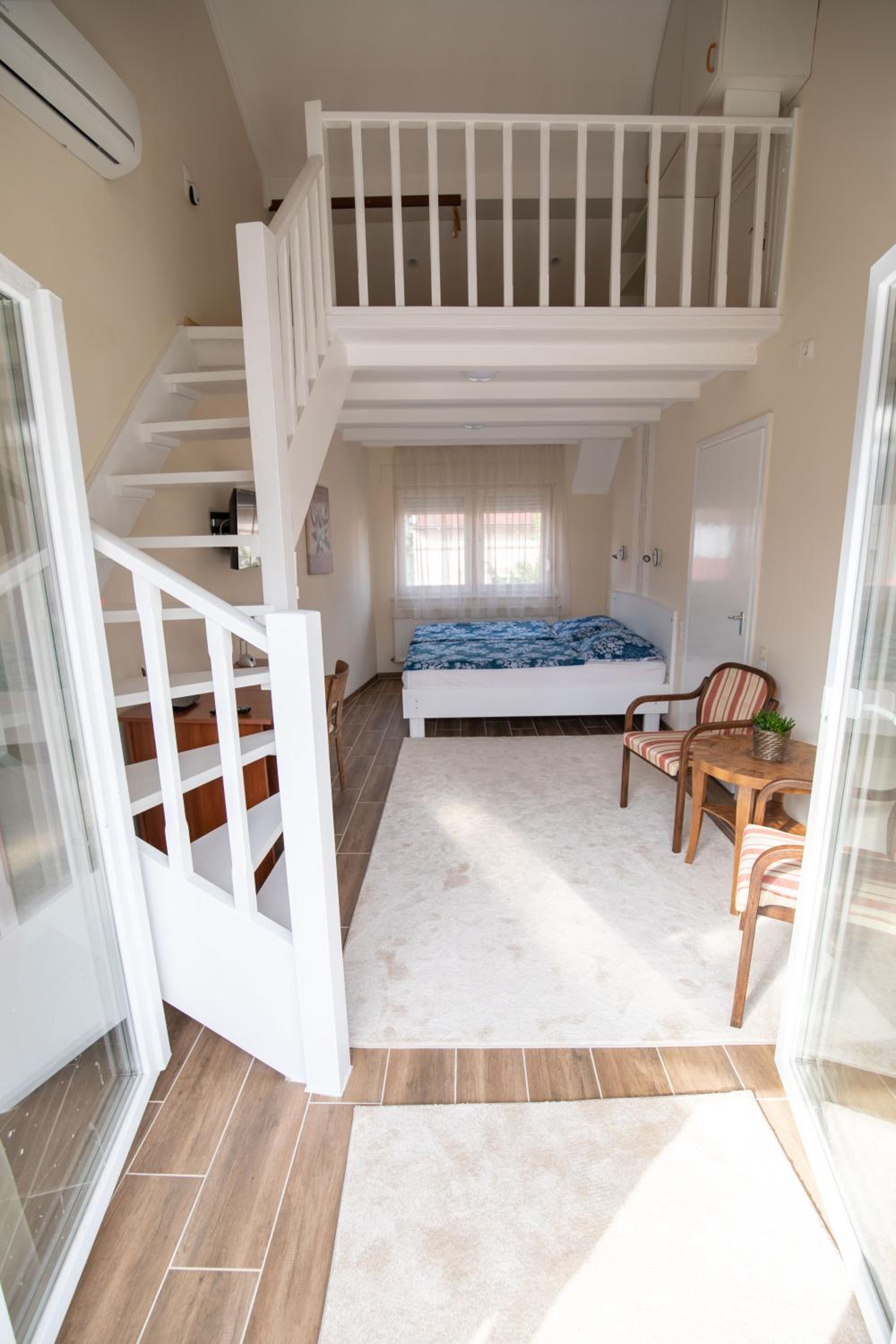 Standard Double or Twin Room with Balcony photo 1