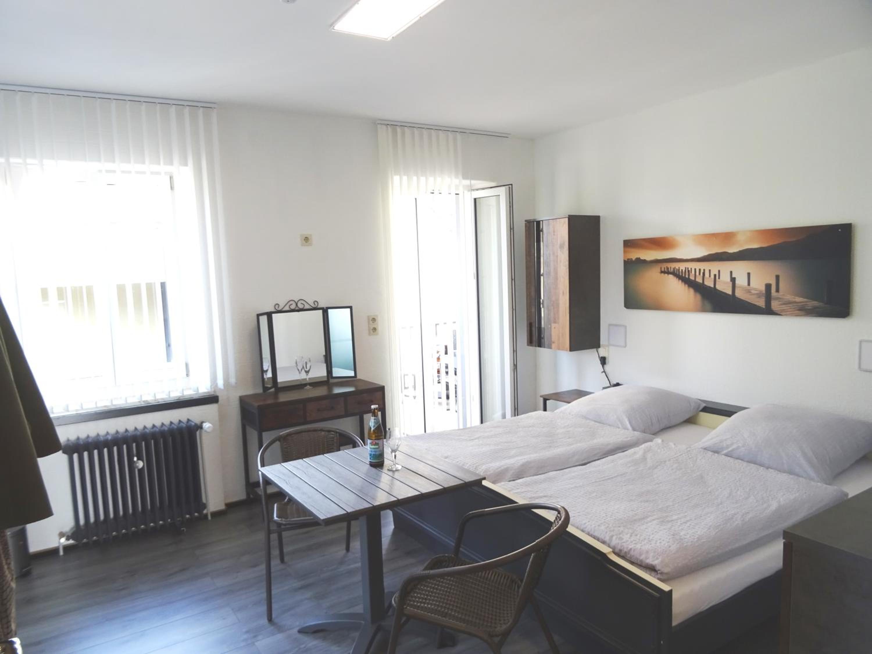 Triple Room with Balcony - Photo 4