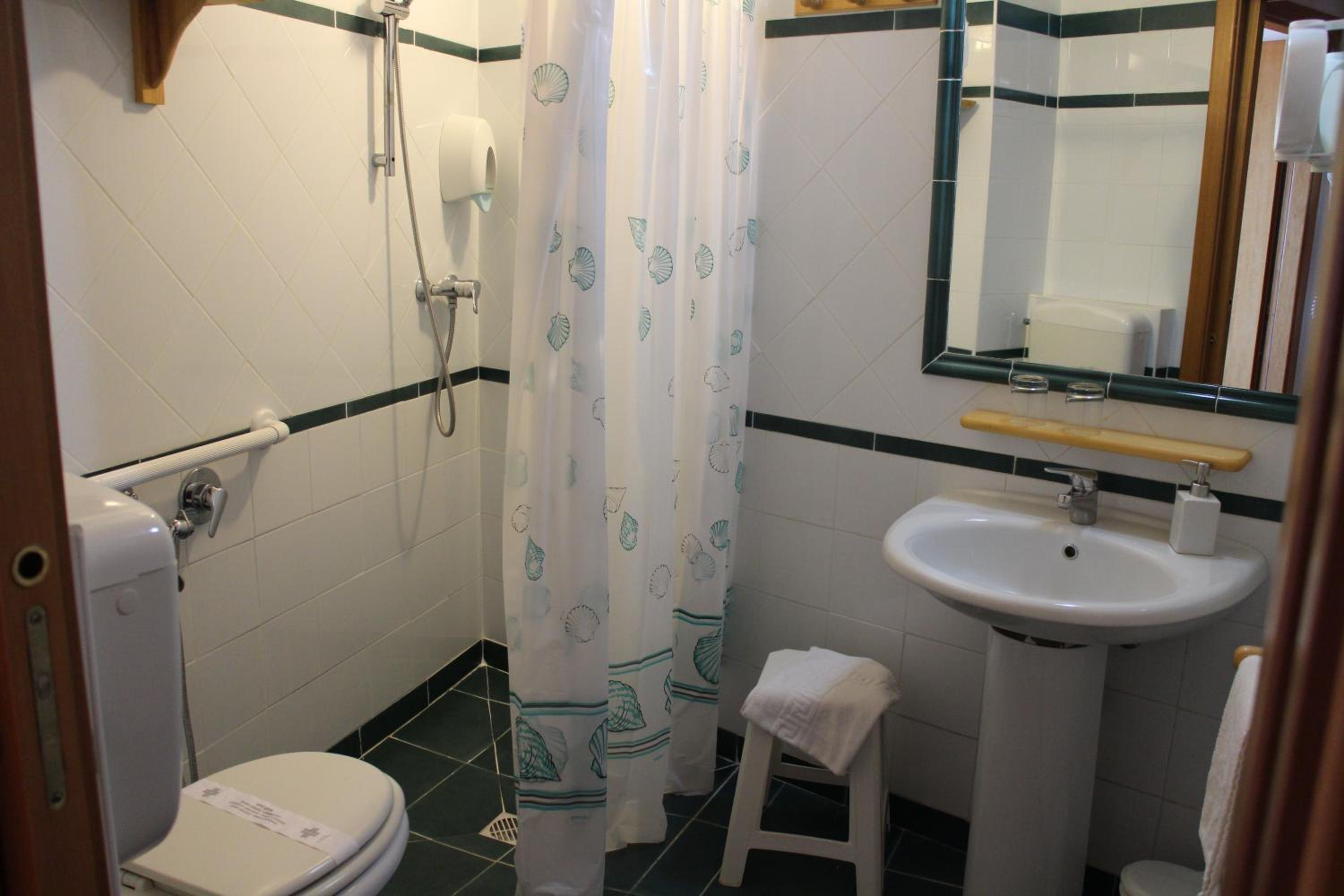 One-Bedroom Apartment with Sea View (3 Adults) photo 3