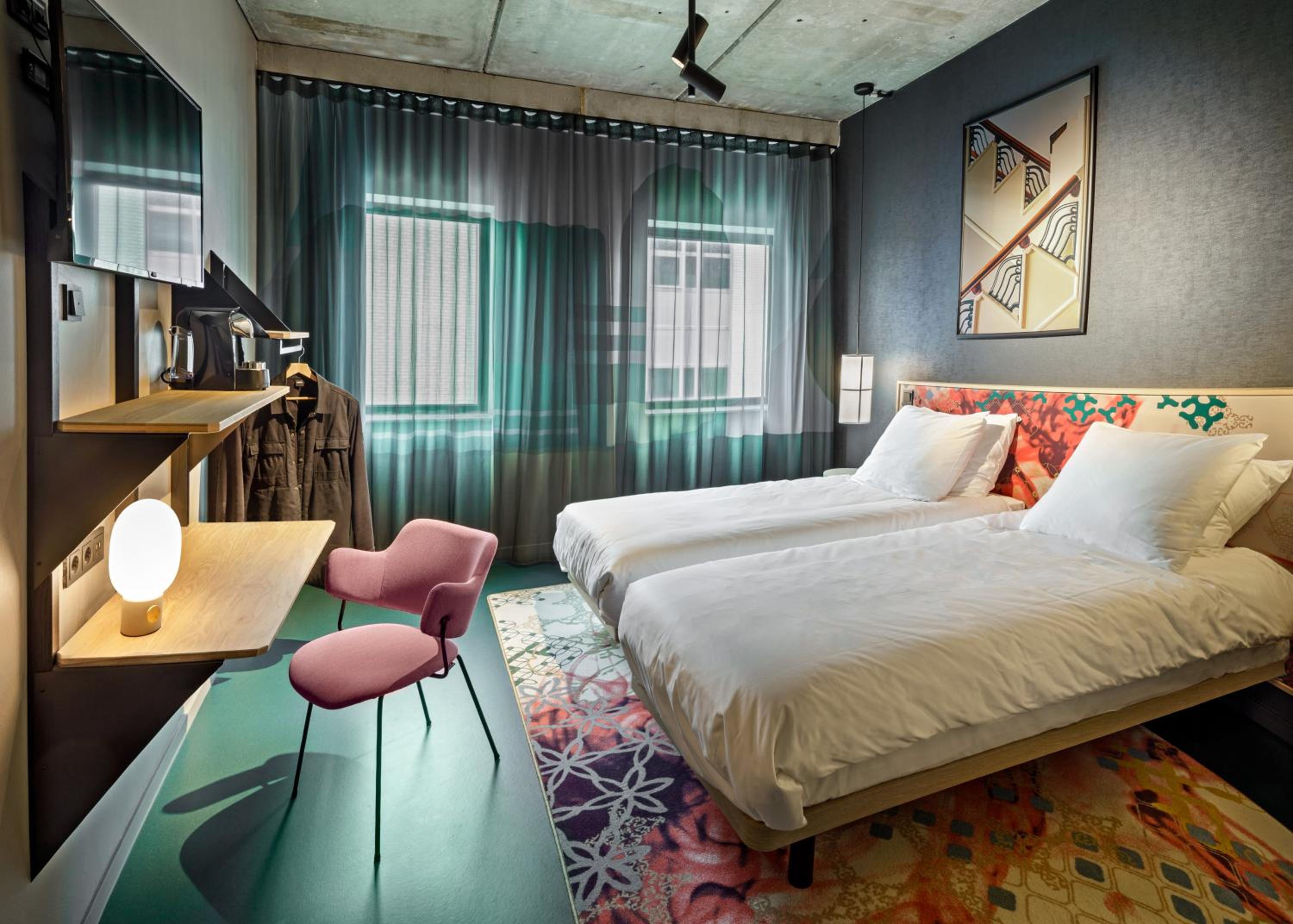 Twin Room - Photo 1