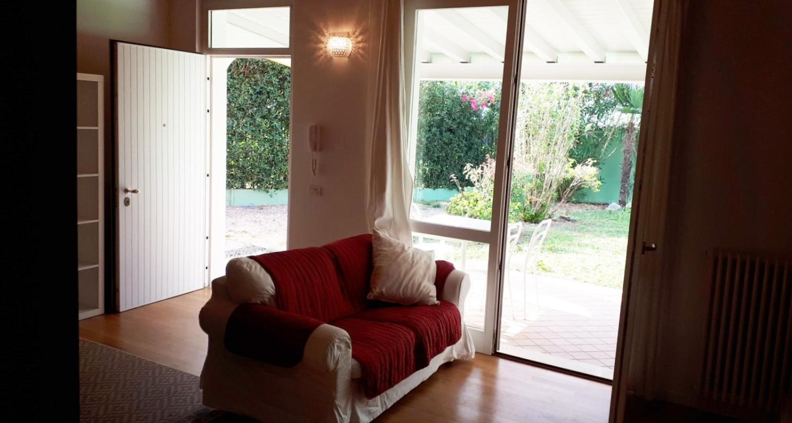 Appartamento con 2 Camere da Letto - Dependance 