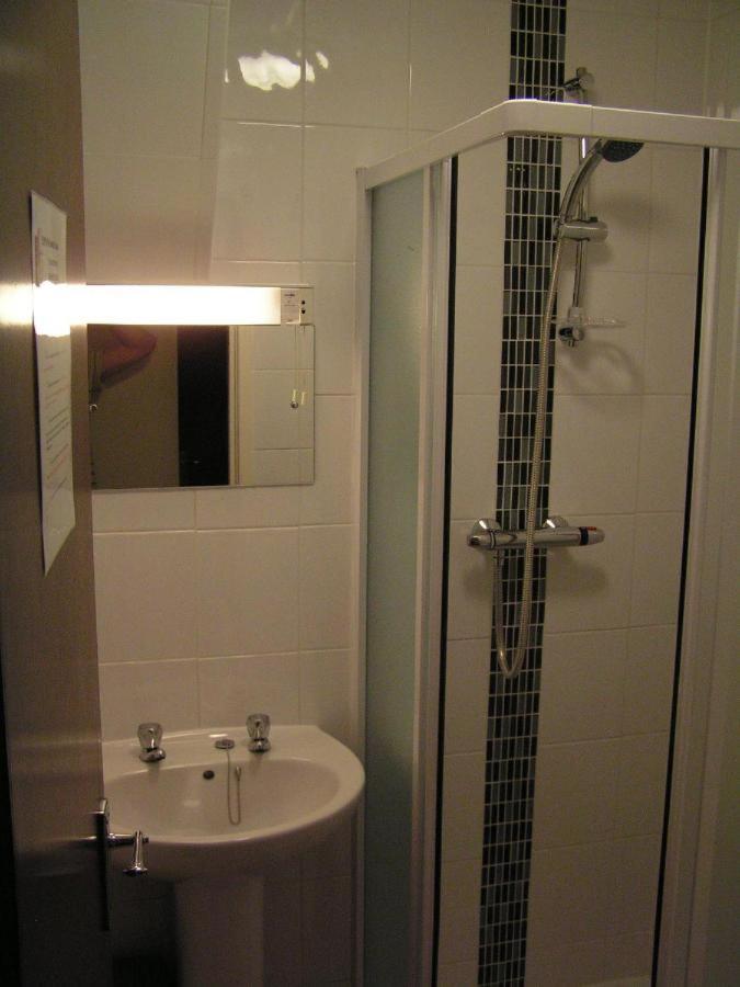 Double Room - Photo 5