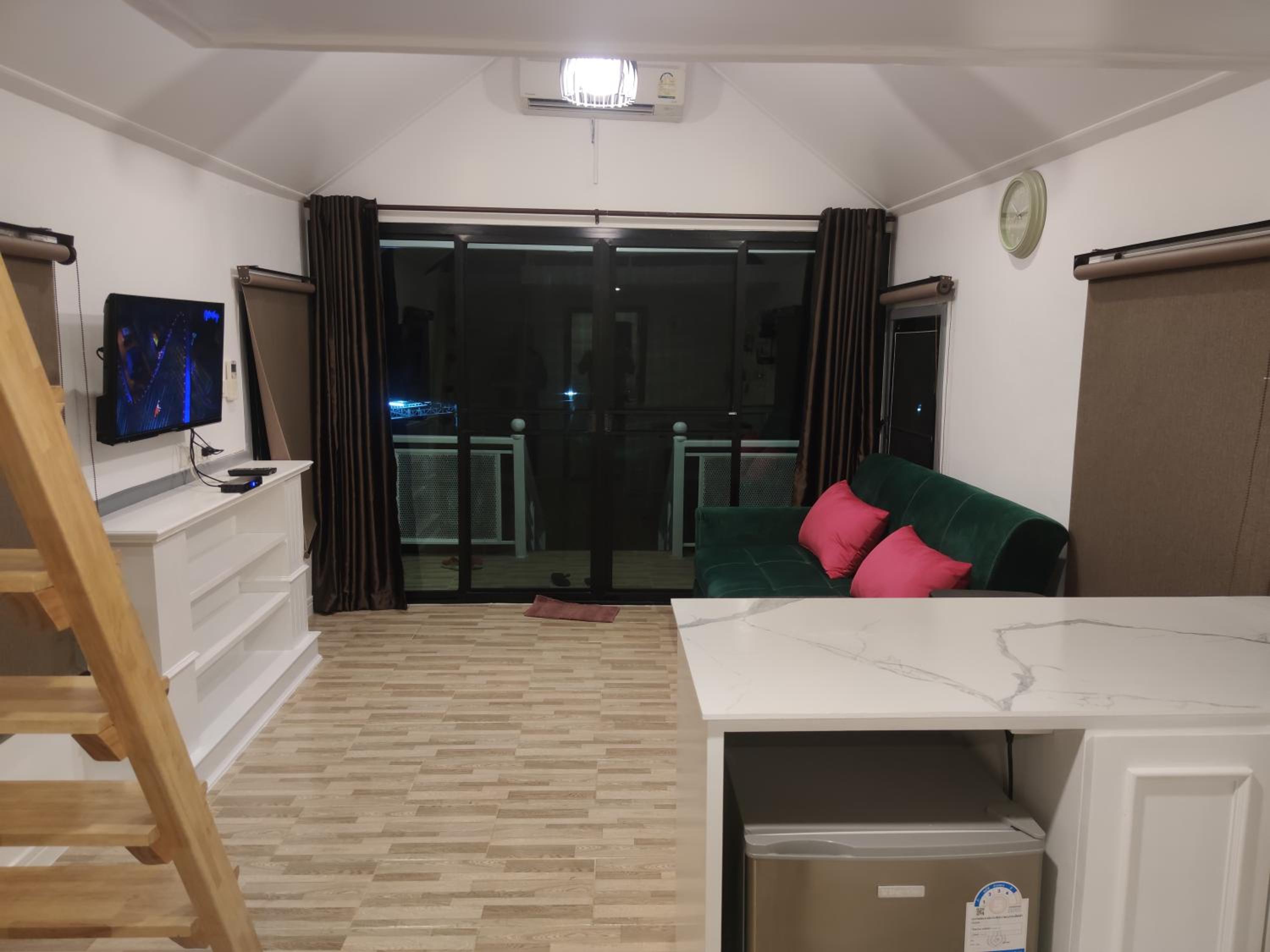Family Suite - Photo 8