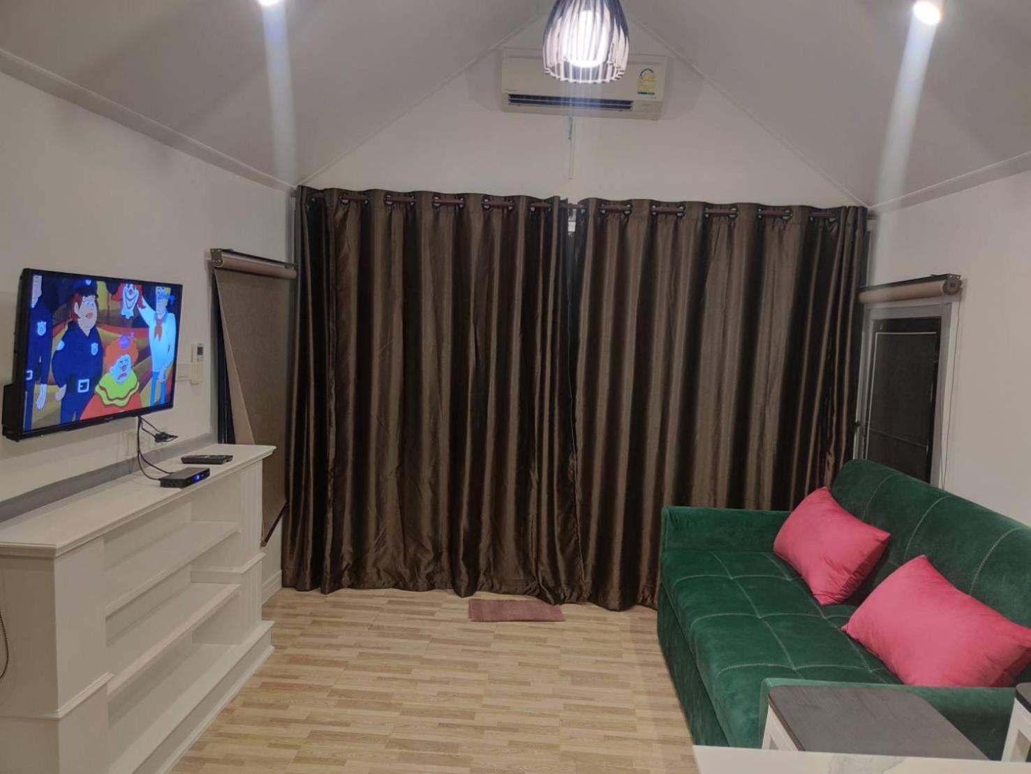 Family Suite - Photo 9