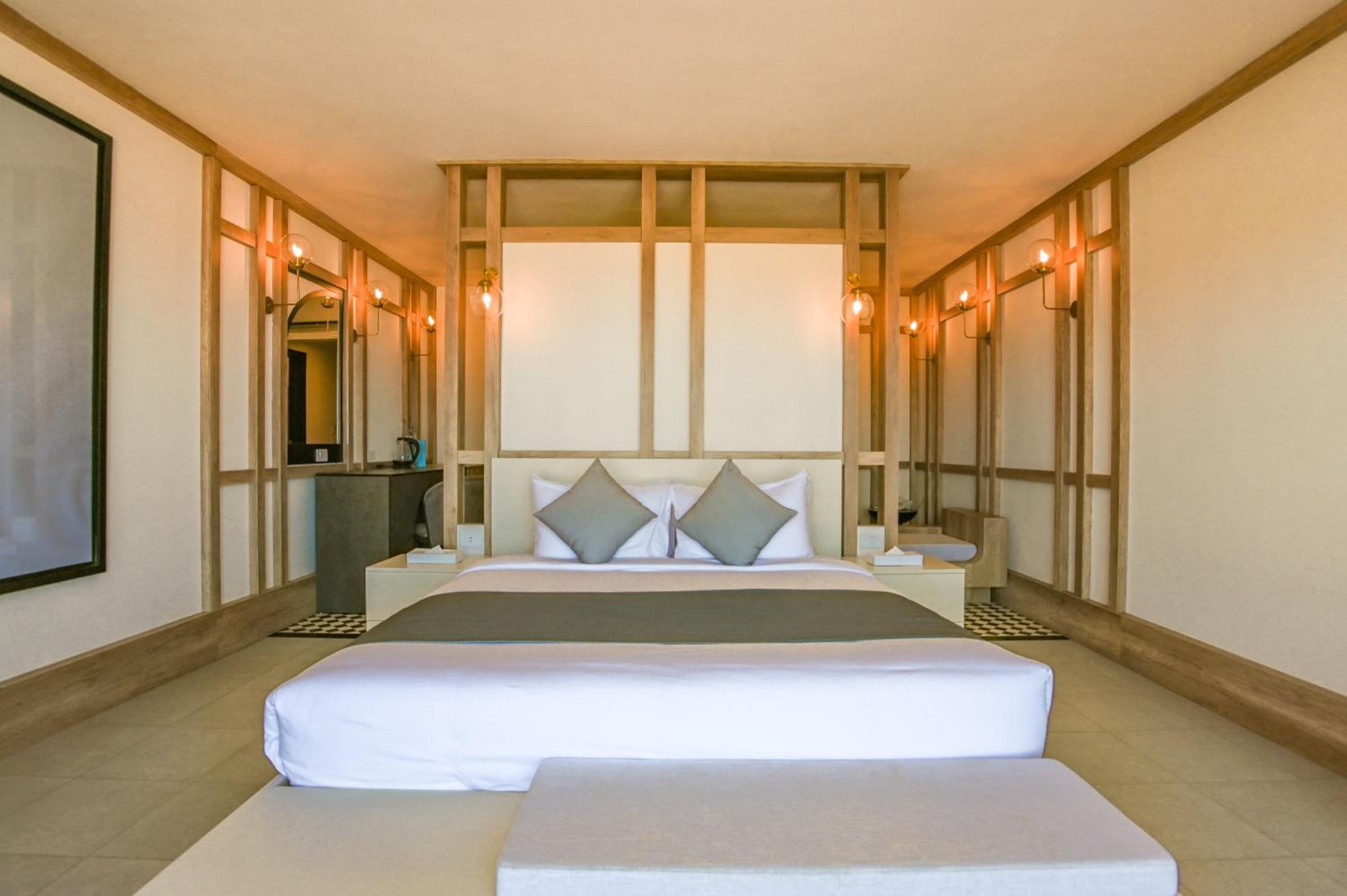 Junior Suite with Sea View - Photo 2