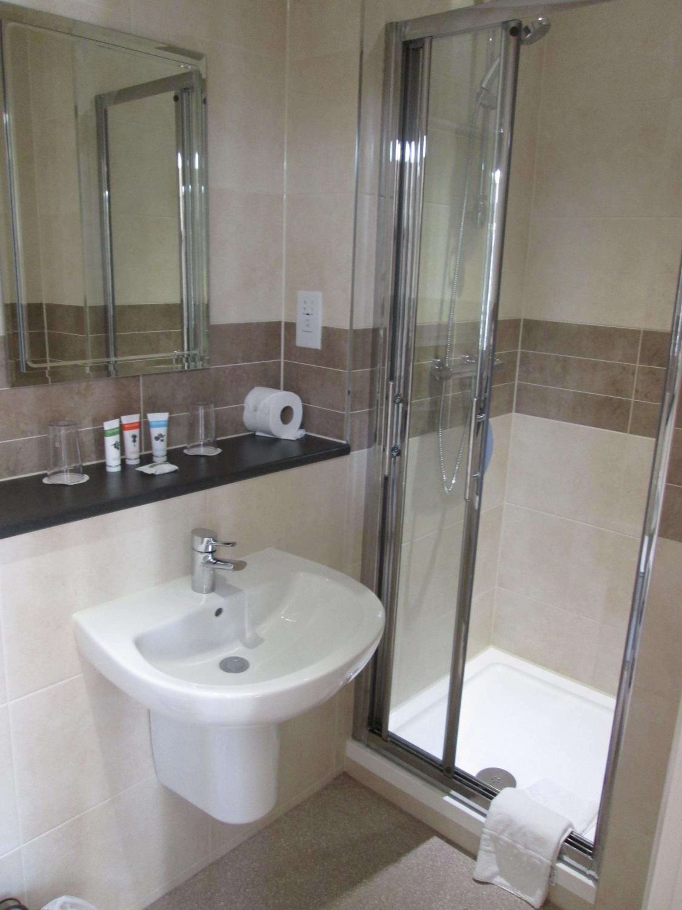 Standard Double Room - Photo 2