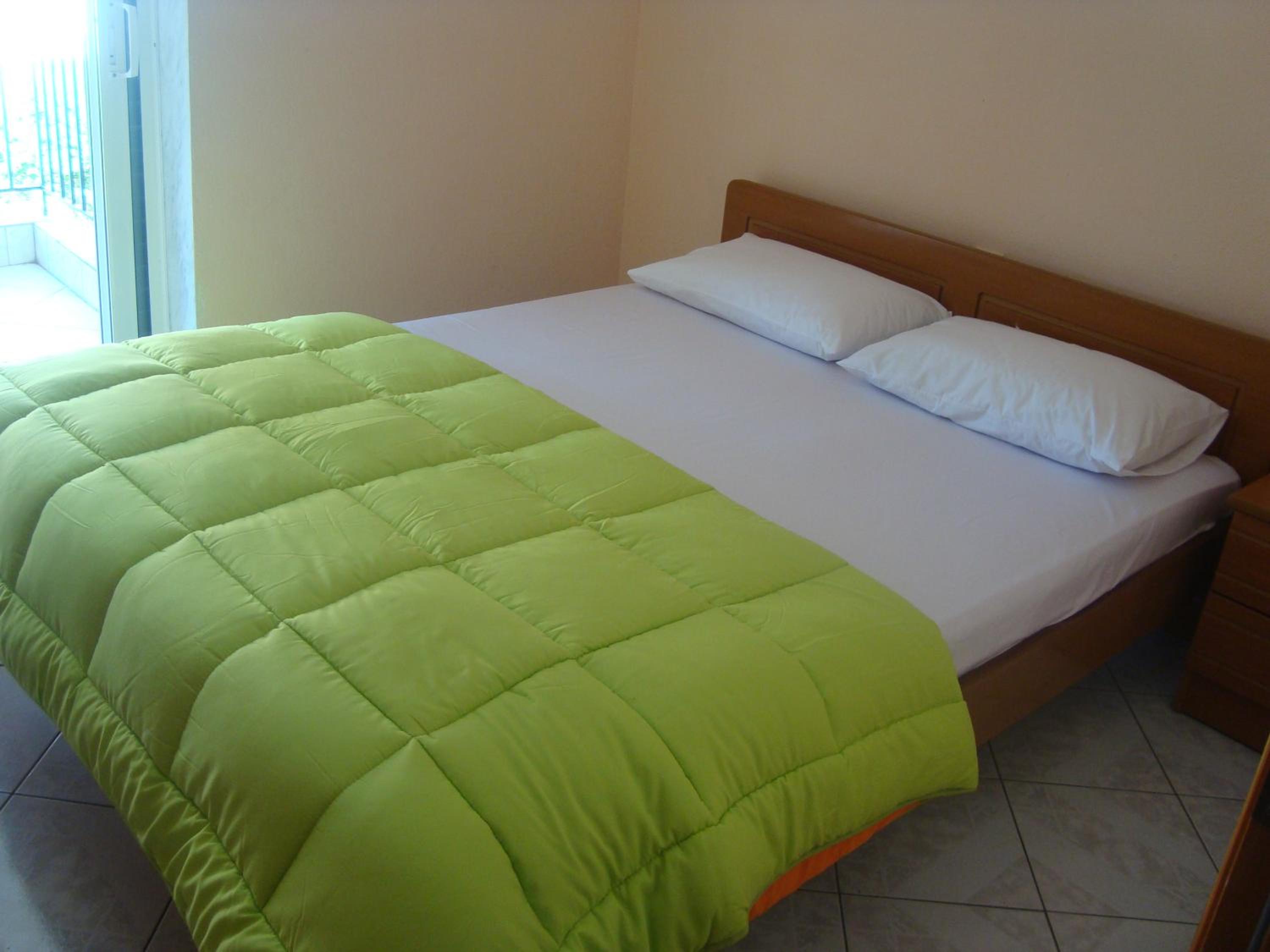 One-Bedroom Apartment (4 Adults)