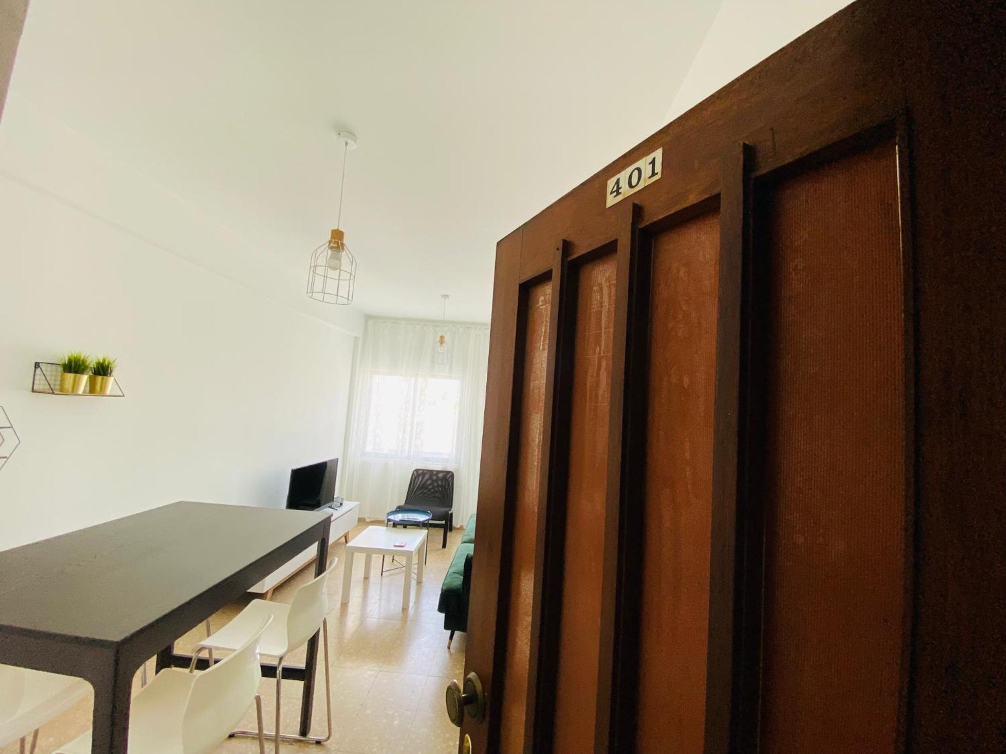 One-Bedroom Apartment - Photo 12