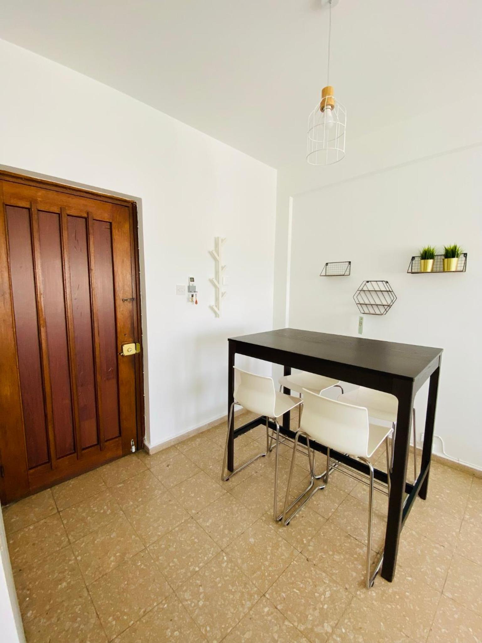 One-Bedroom Apartment - Photo 16
