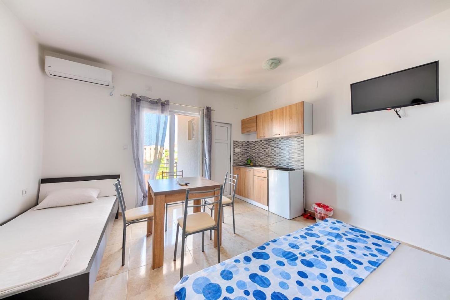 Studio Apartment - City View