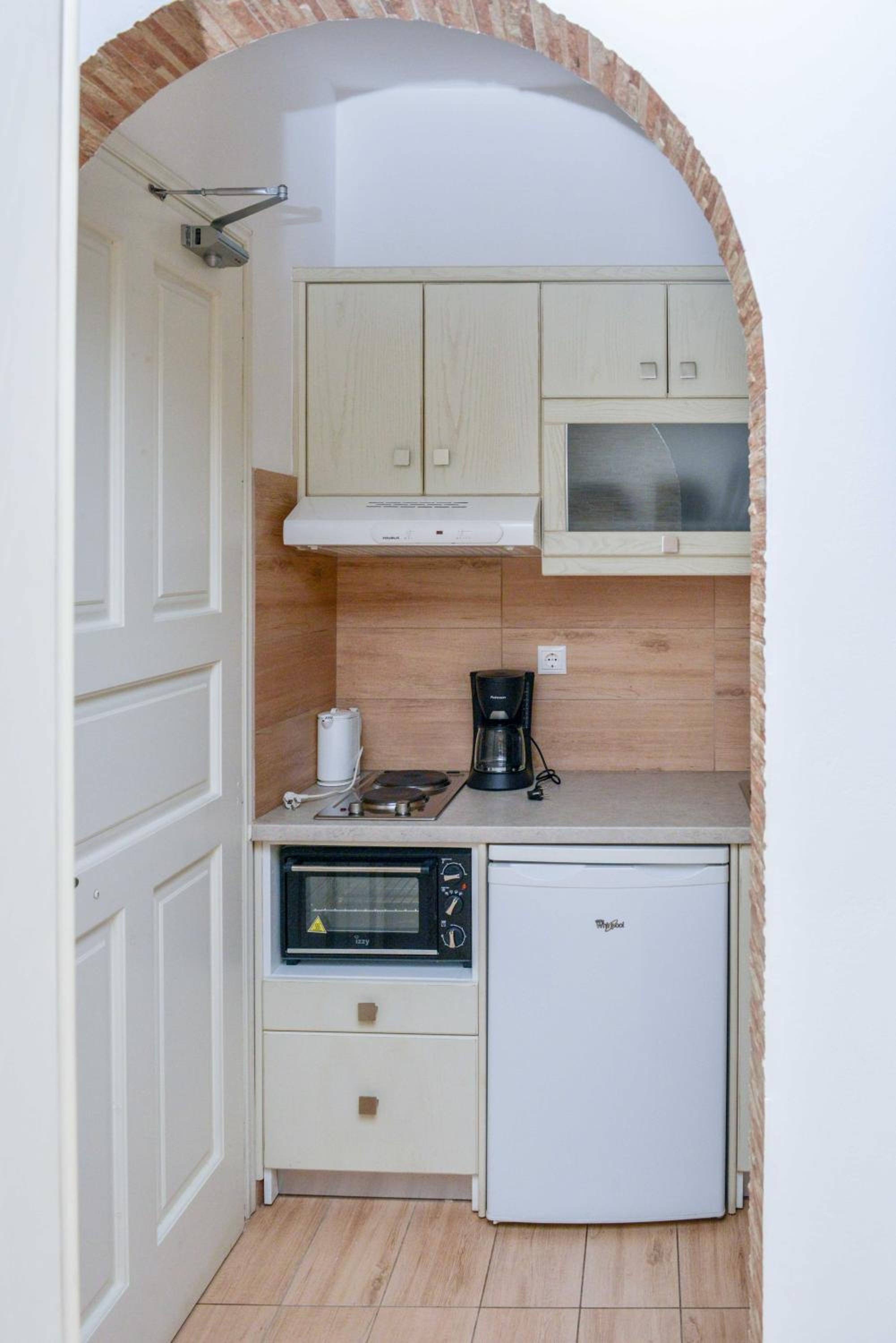 Apartment with Sea View - Photo 13