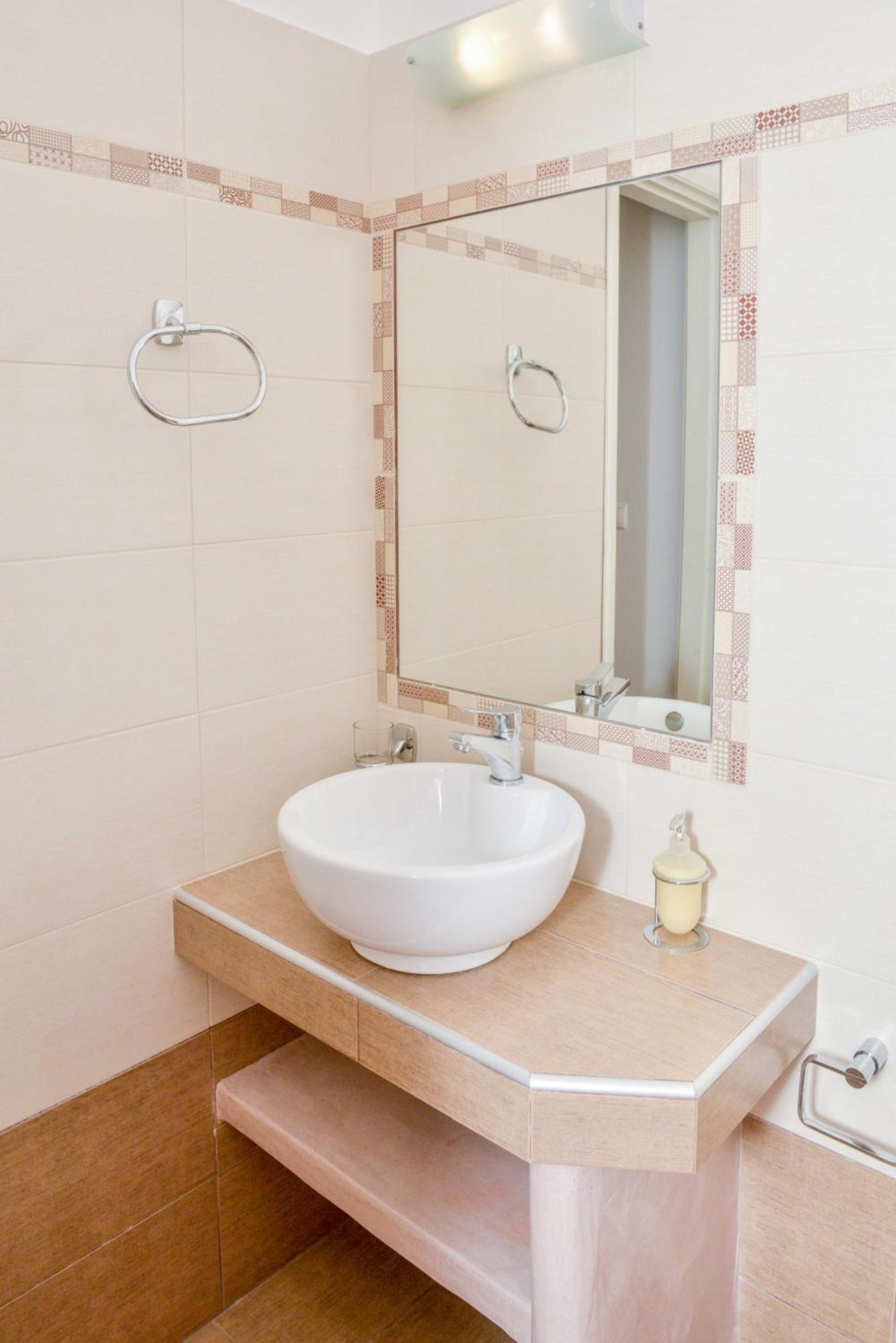Apartment with Sea View - Photo 12