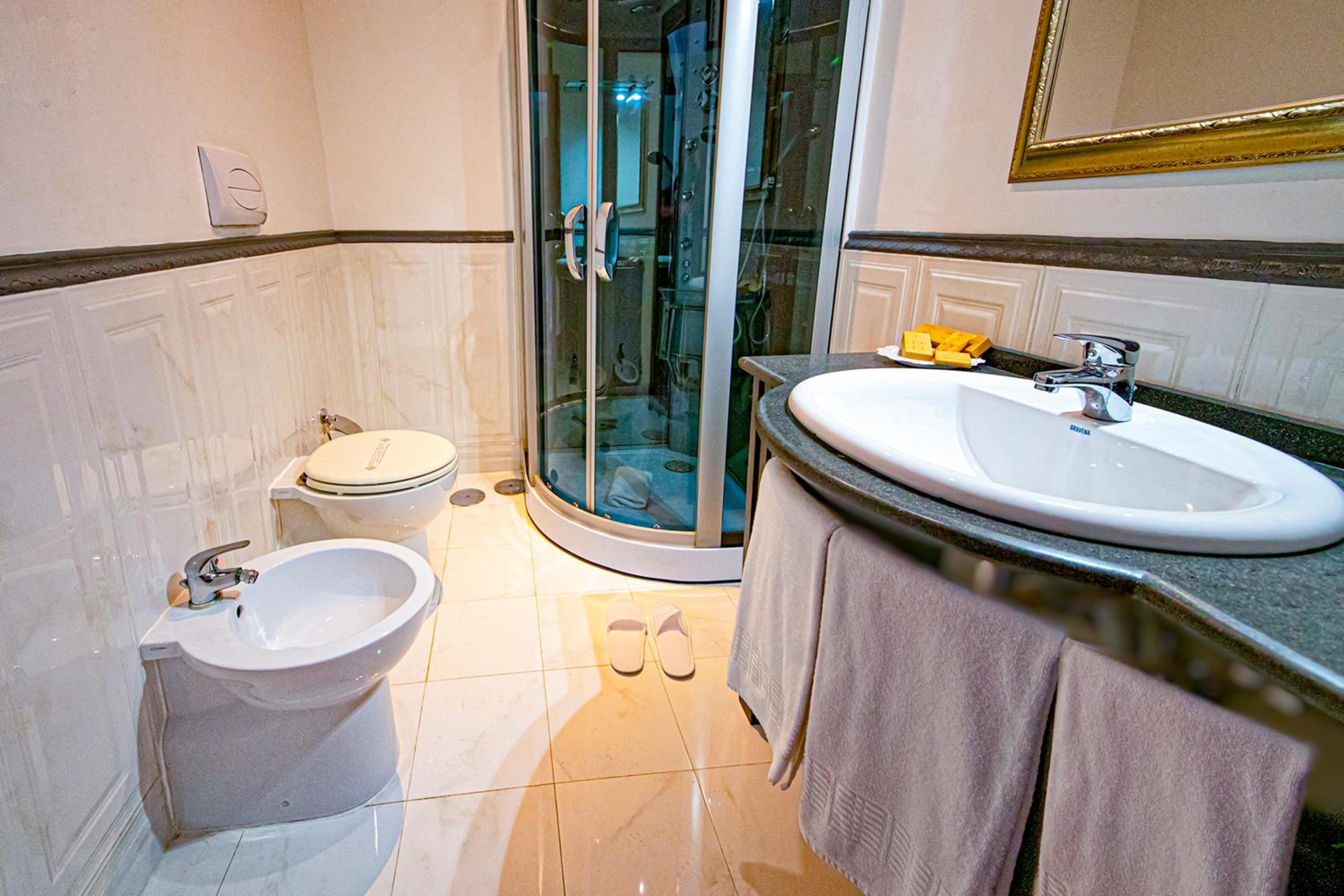 Triple Room