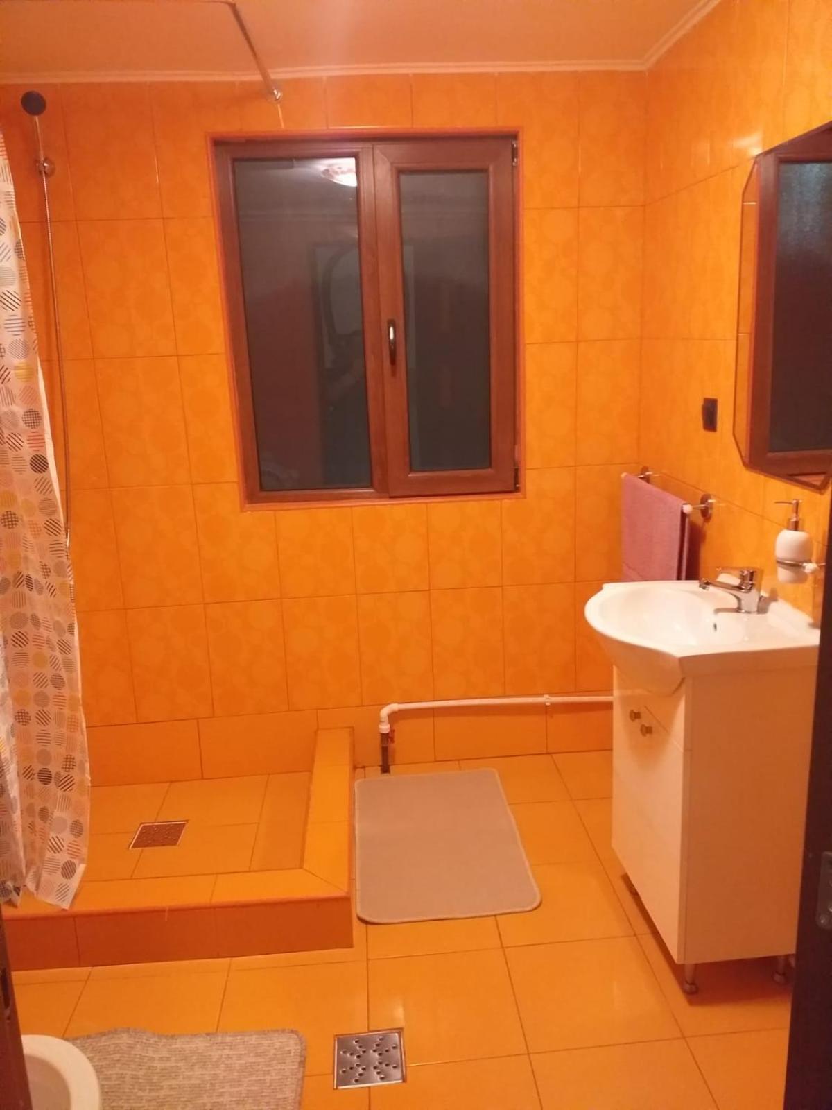 Triple Room with Shared Bathroom photo 2