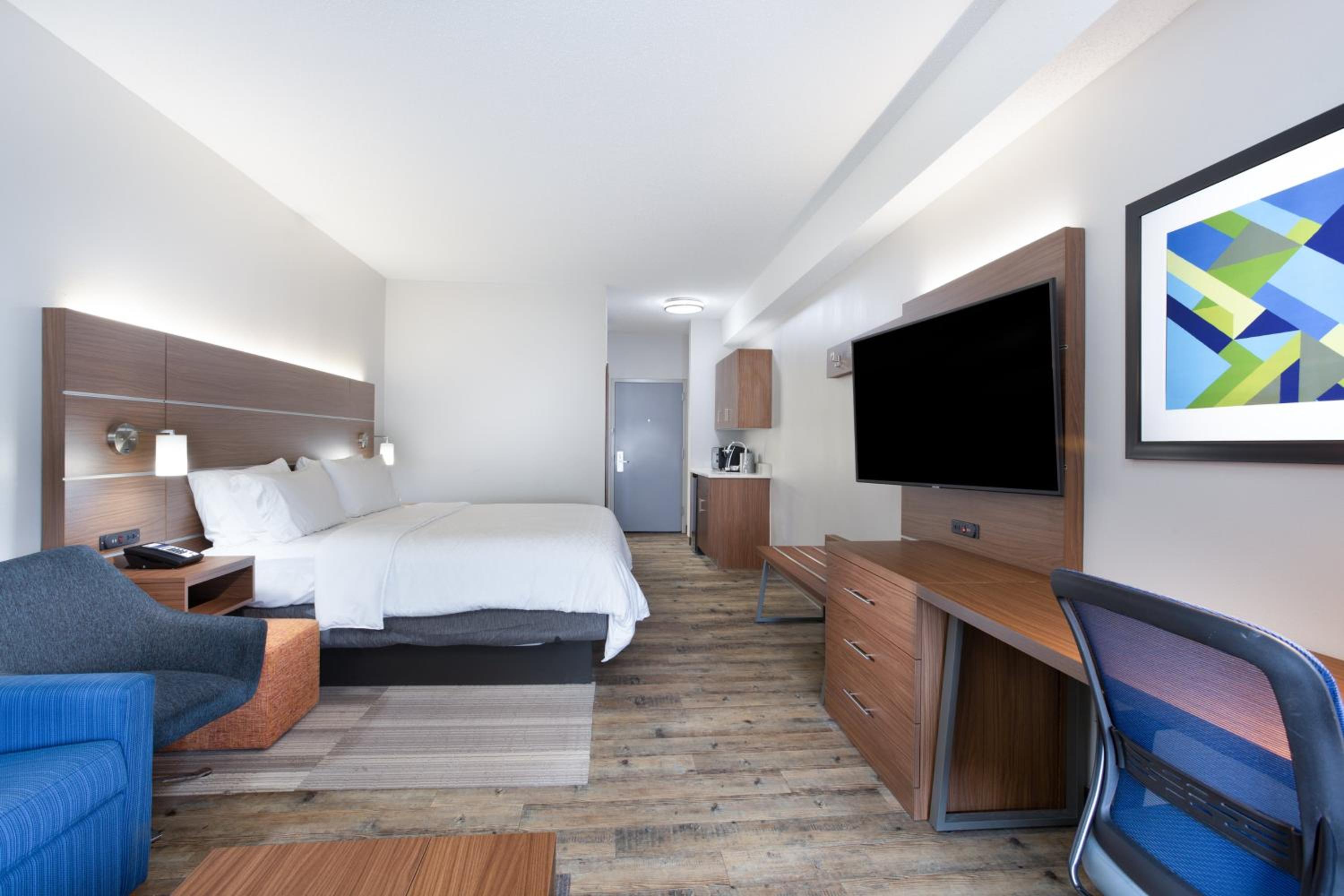 King Suite with Sofa Bed - Photo 1
