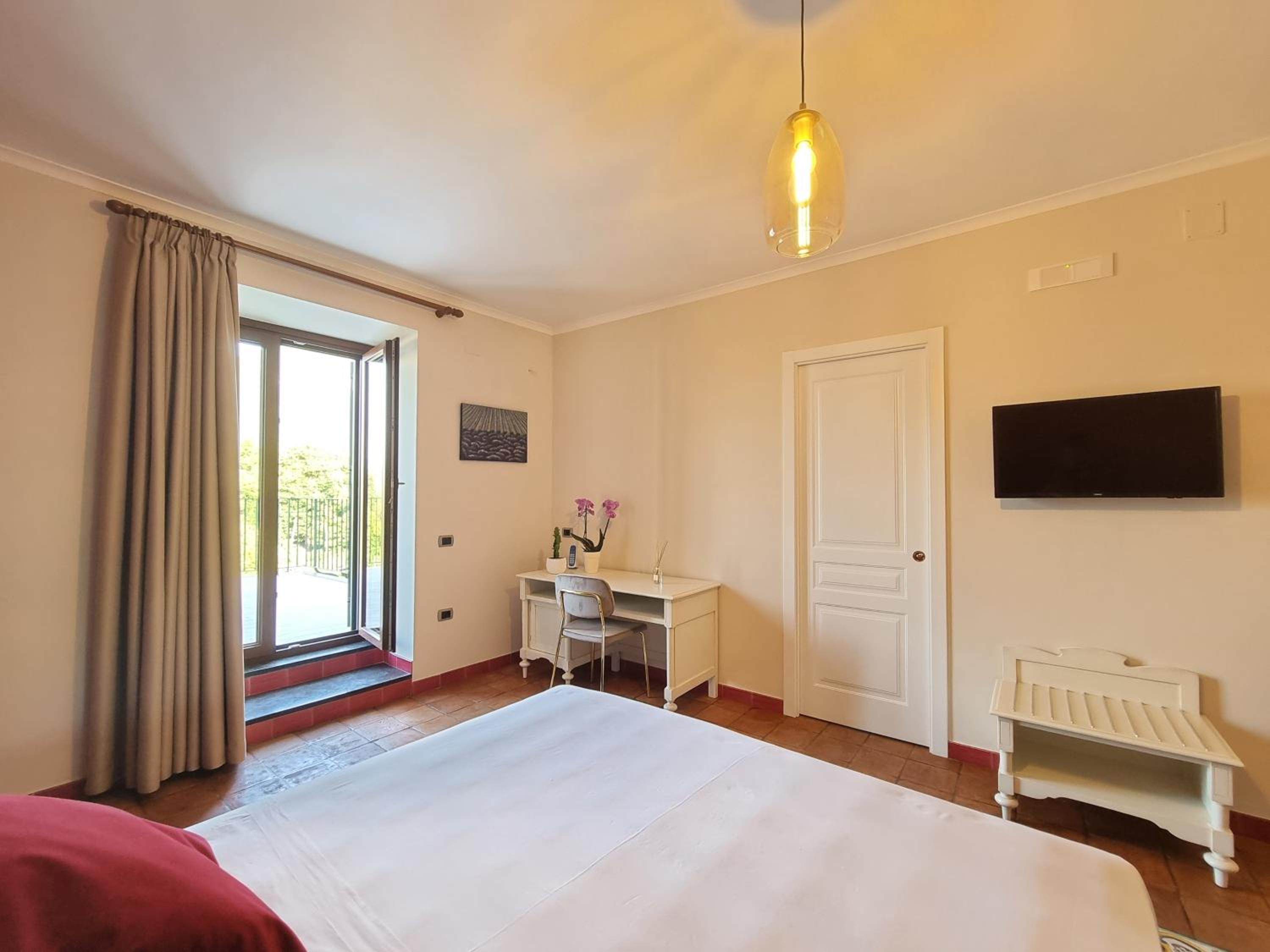 Queen Room with Spa Bath - Photo 7