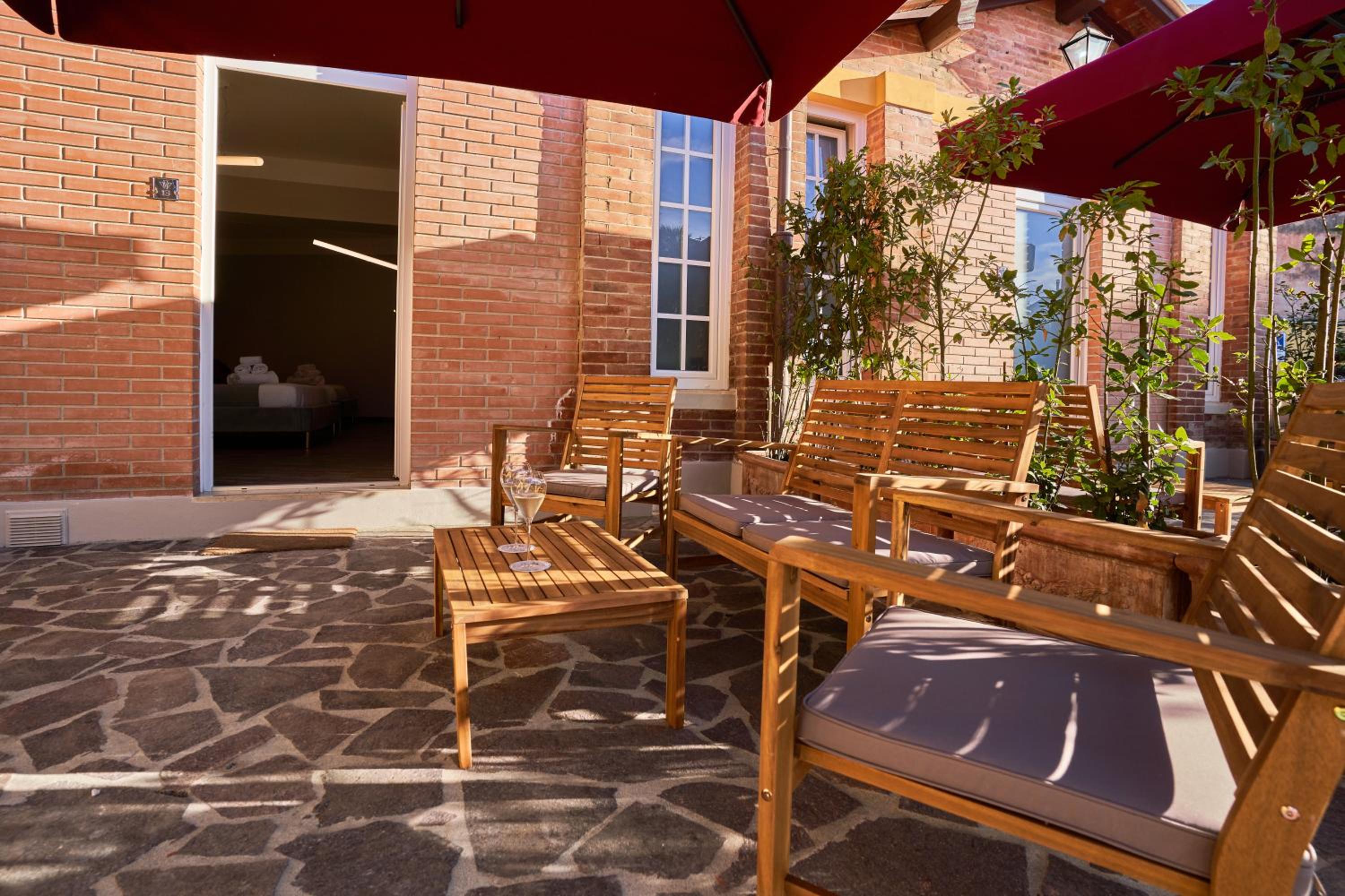 Family Room - Photo 8