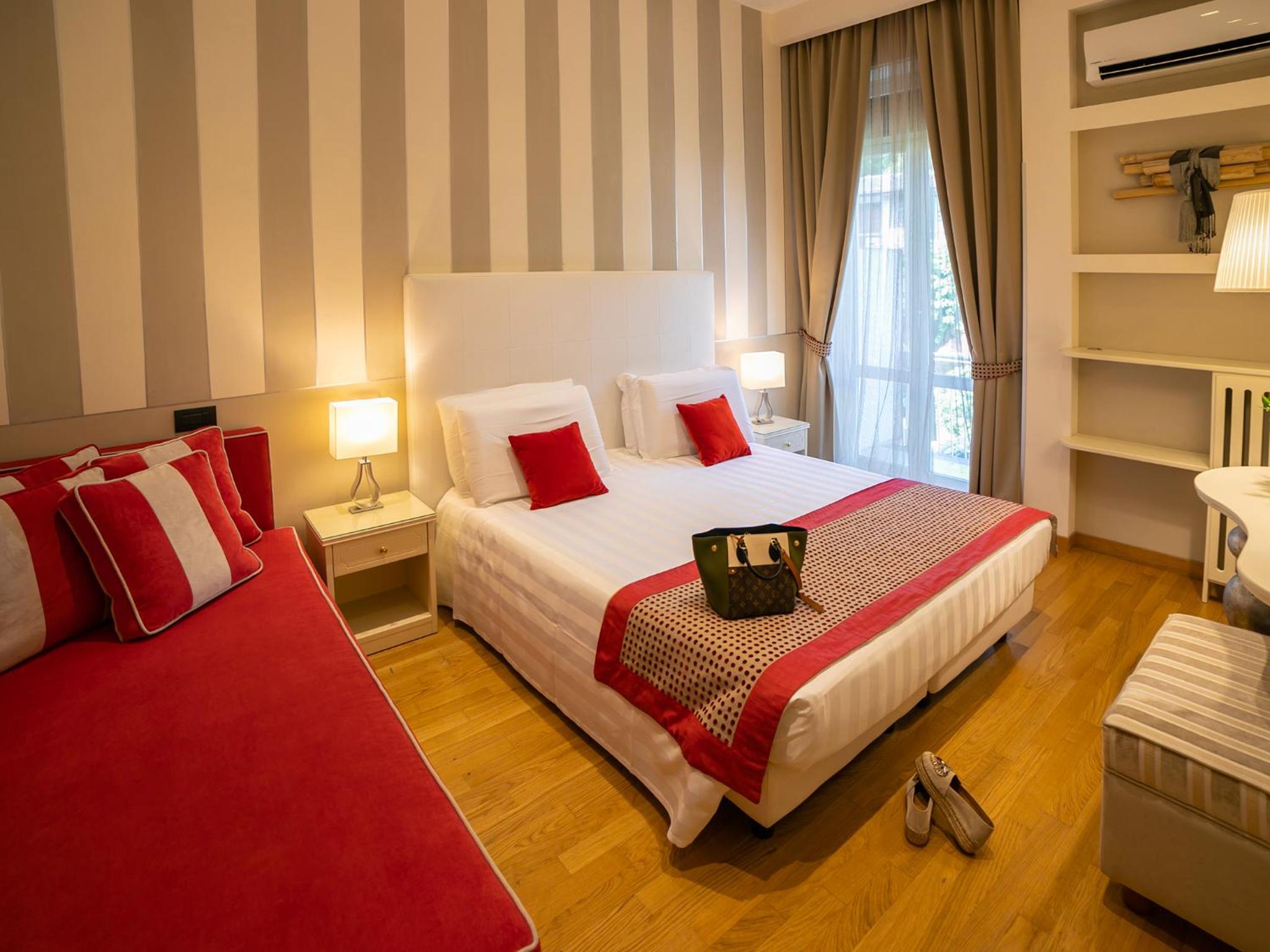 Comfort Double or Twin Room with Balcony photo 2